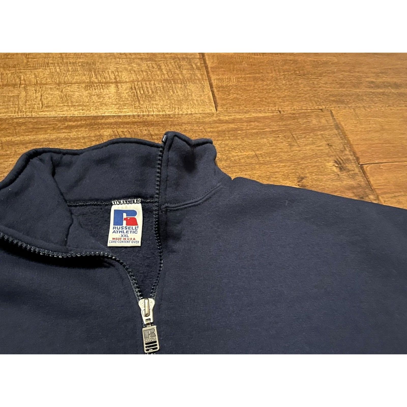 Russell Athletic 4. "Navy Blue Sweatshirt" is added for clarity Size US XXL / EU 58 / 5 - 2 Thumbnail