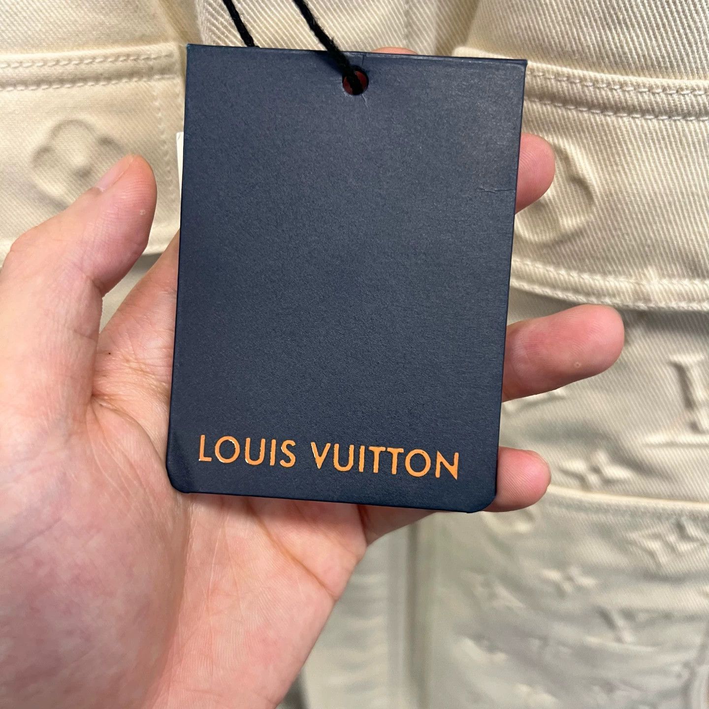 Louis Vuitton Louis Vuitton Ivory Embossed Workwear Denim Jacket 48 Size US M / EU 48-50 / 2 - 4 Thumbnail