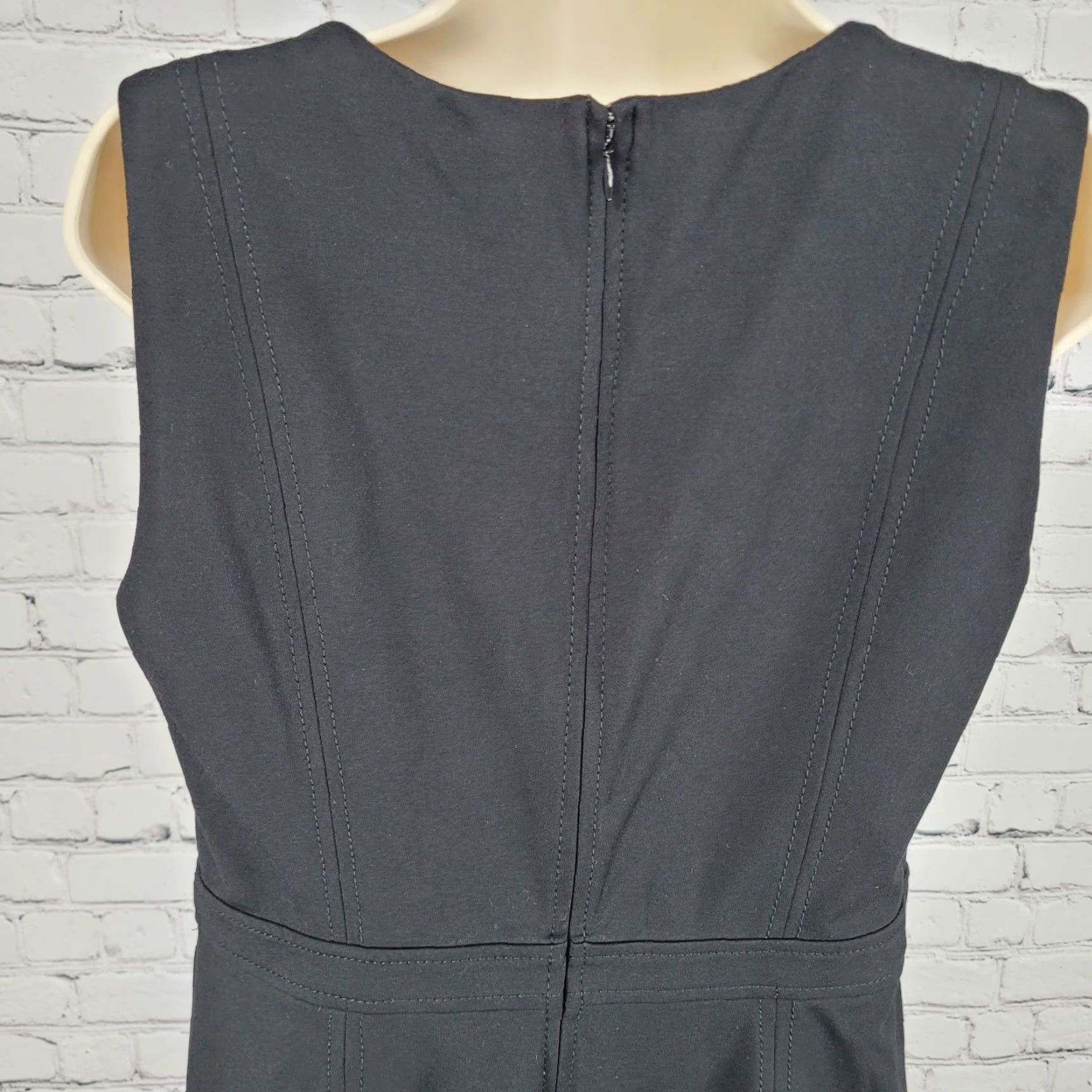 Talbots TALBOTS Black Sleeveless Sheath Dress 10P Stretch Zip Knee Length Womens Classic Size L / US 10 / IT 46 - 7 Thumbnail