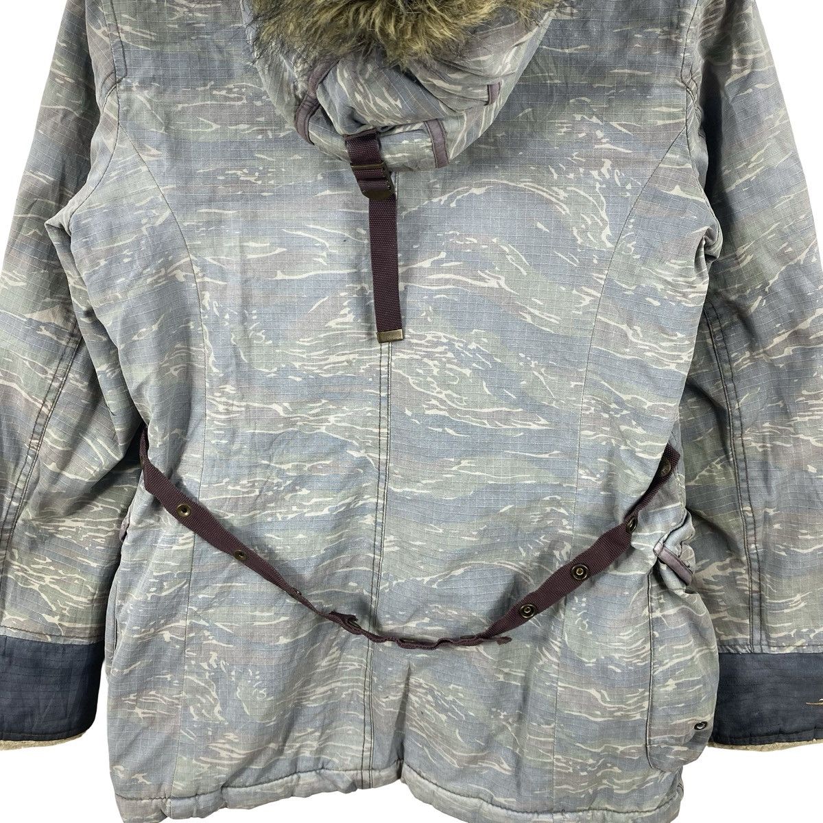 Replay Vintage REPLAY TIGER CAMO Fur Hooded Parka Jacket Utility Size US S / EU 44-46 / 1 - 9 Thumbnail