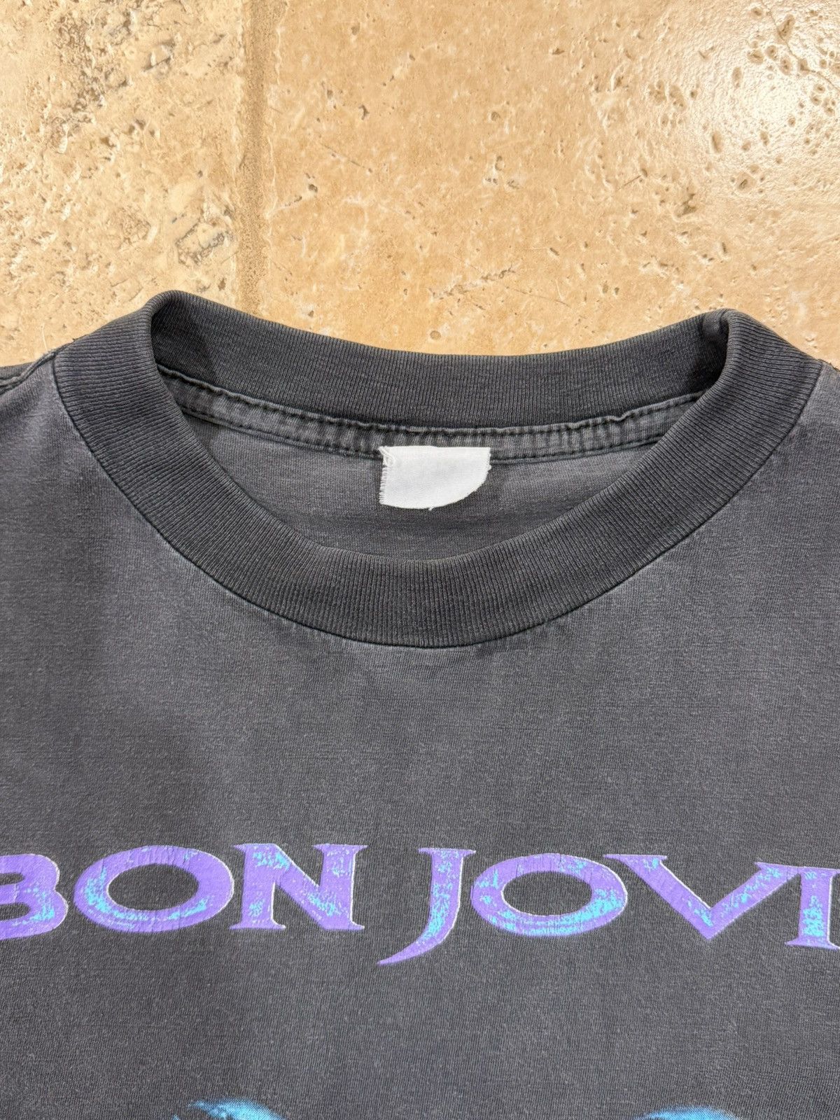 Vintage Vintage Bon Jovi 1995 World Tour Faded Band Tee Size US XL / EU 56 / 4 - 10 Thumbnail