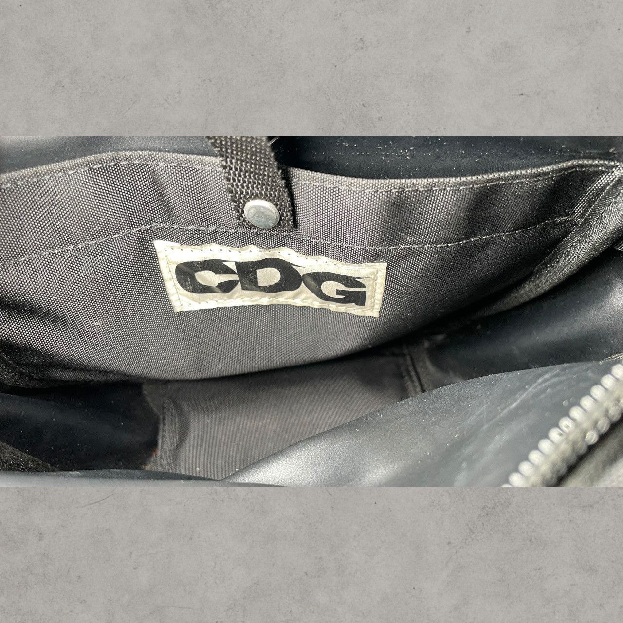 Comme des Garcons Comme Des Garçons CDG Black Nylon Logo Crossbody Bag Size ONE SIZE - 4 Thumbnail