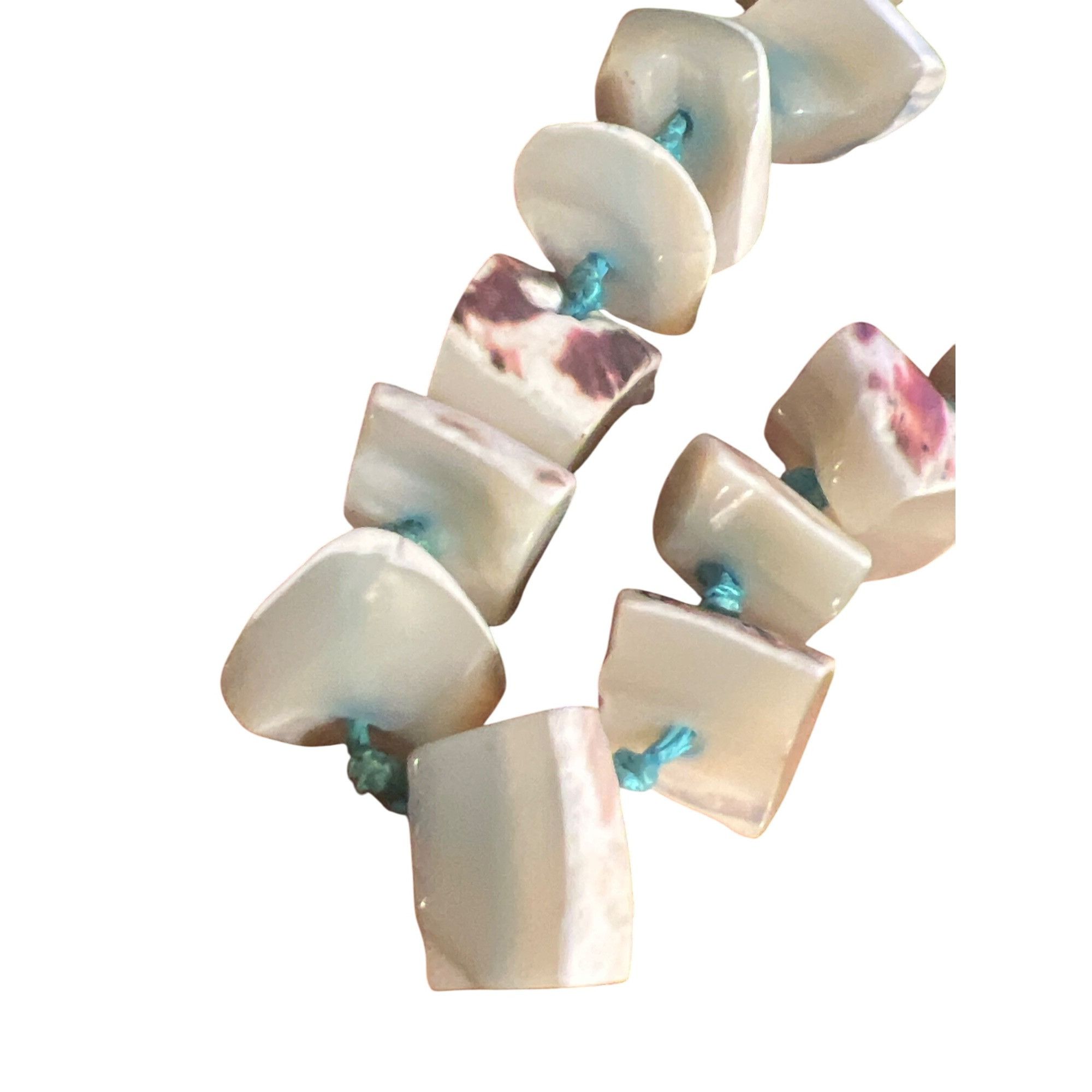 Other Vintage Les Bernard Chunky Shell Chip Necklace Blue Knotted Size ONE SIZE - 2 Thumbnail