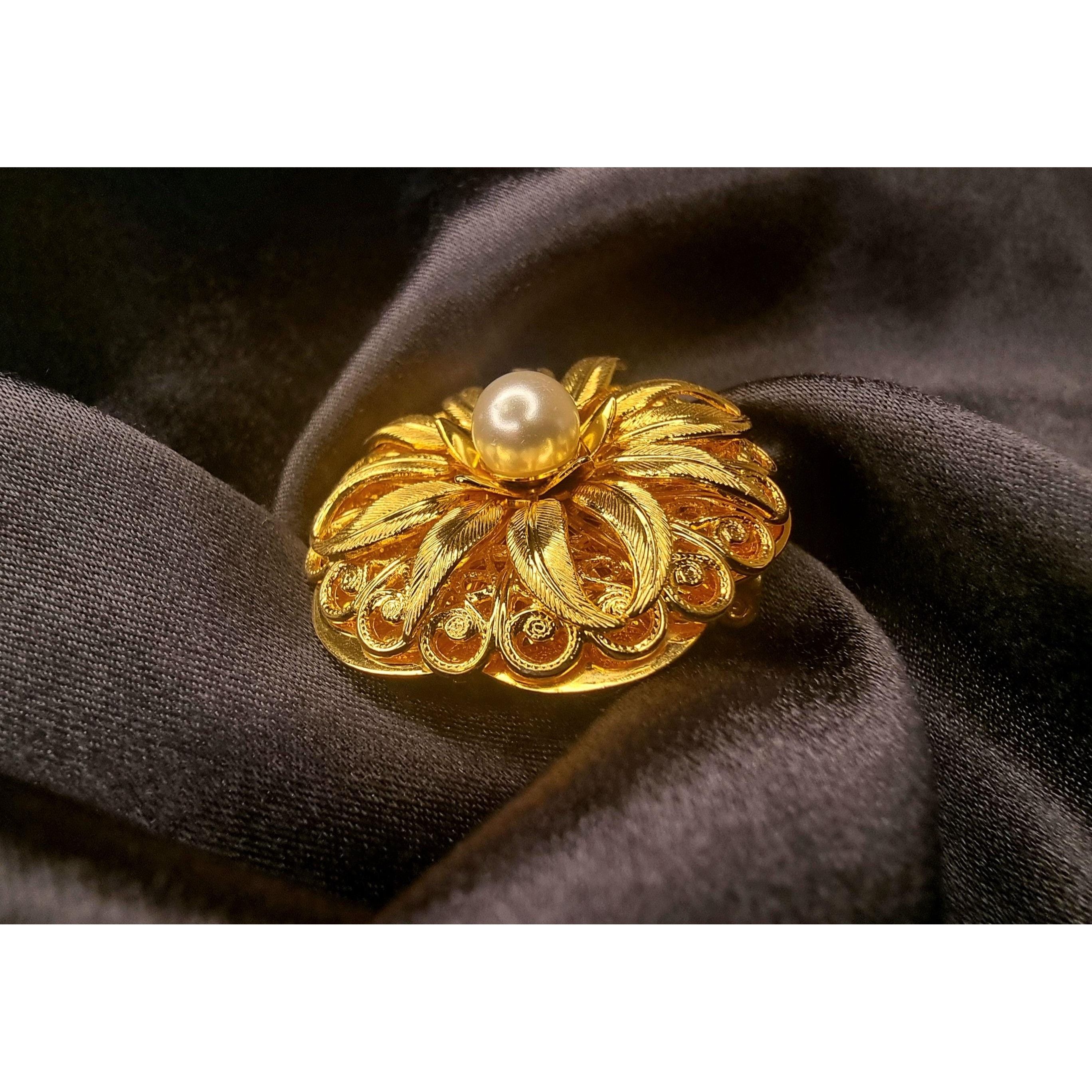 Vintage Lieba 1970's Vintage Brooch Gold Tone Size ONE SIZE - 3 Thumbnail