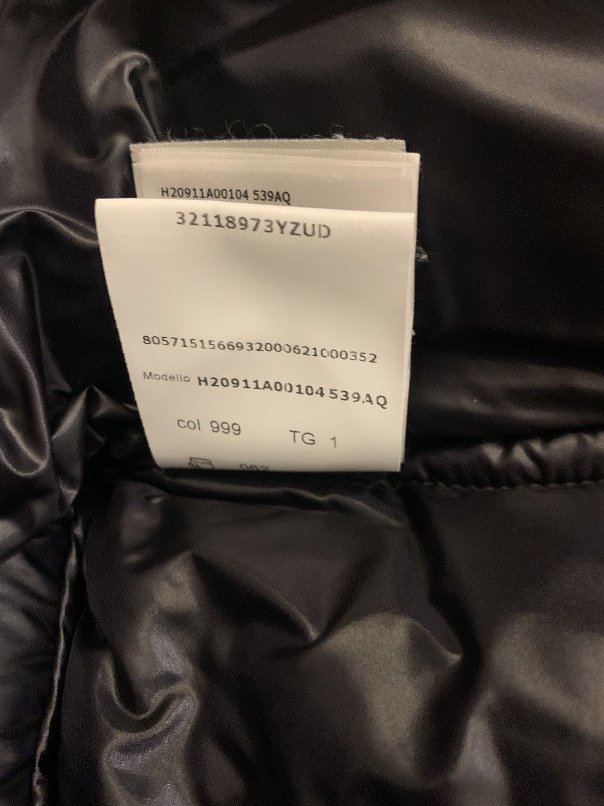 Marvel Comics MONCLER x SPIDER-MAN Violier web puffer jacket Size US S / EU 44-46 / 1 - 12 Thumbnail