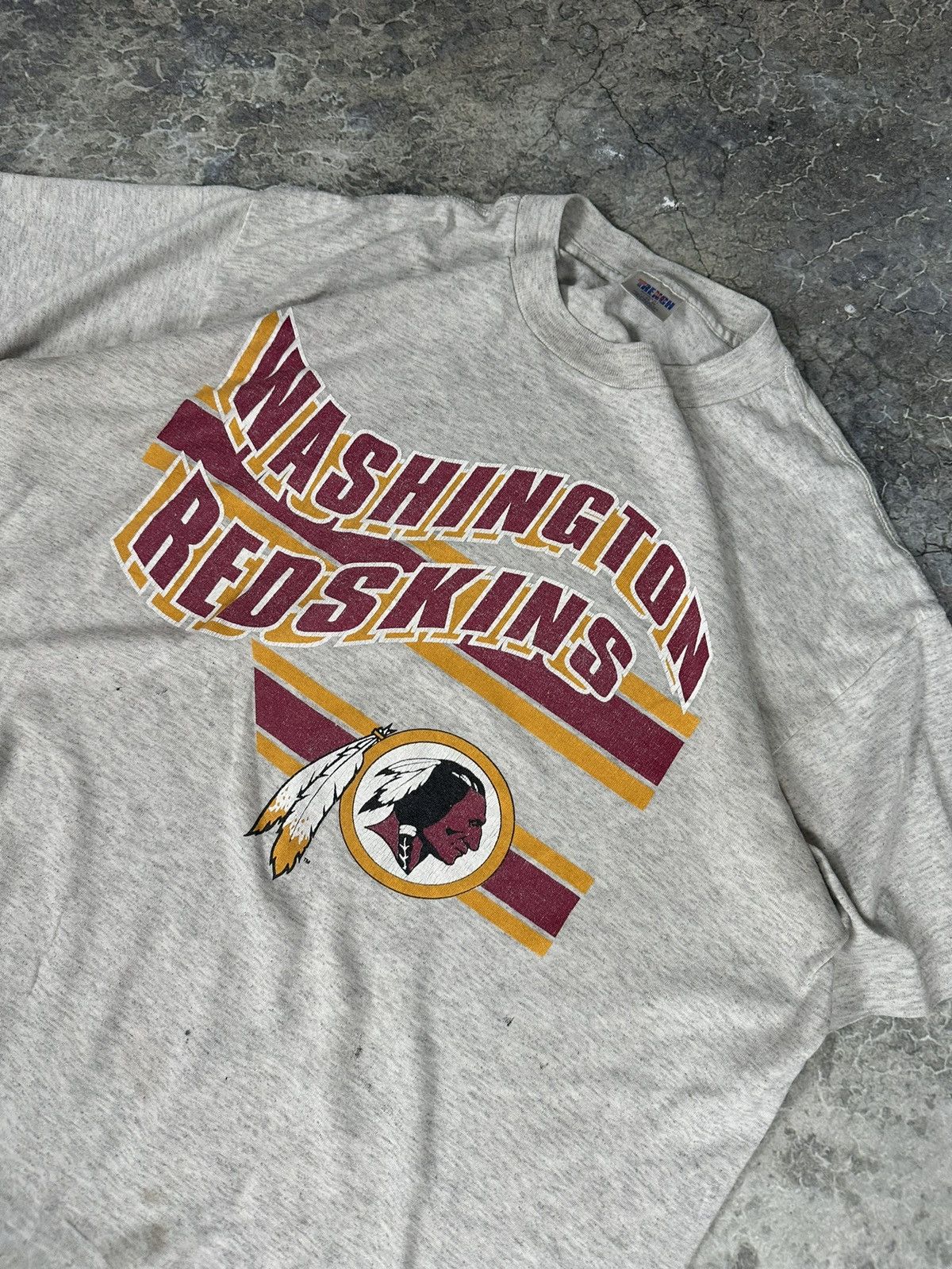 Vintage Vintage Cropped Washington Redskins Tee Size US L / EU 52-54 / 3 - 4 Thumbnail