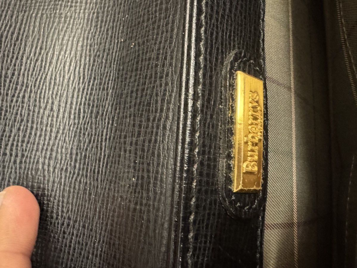 Burberry Authentic Burberrys 90's Black Leather Clutch Bag Size ONE SIZE - 8 Thumbnail