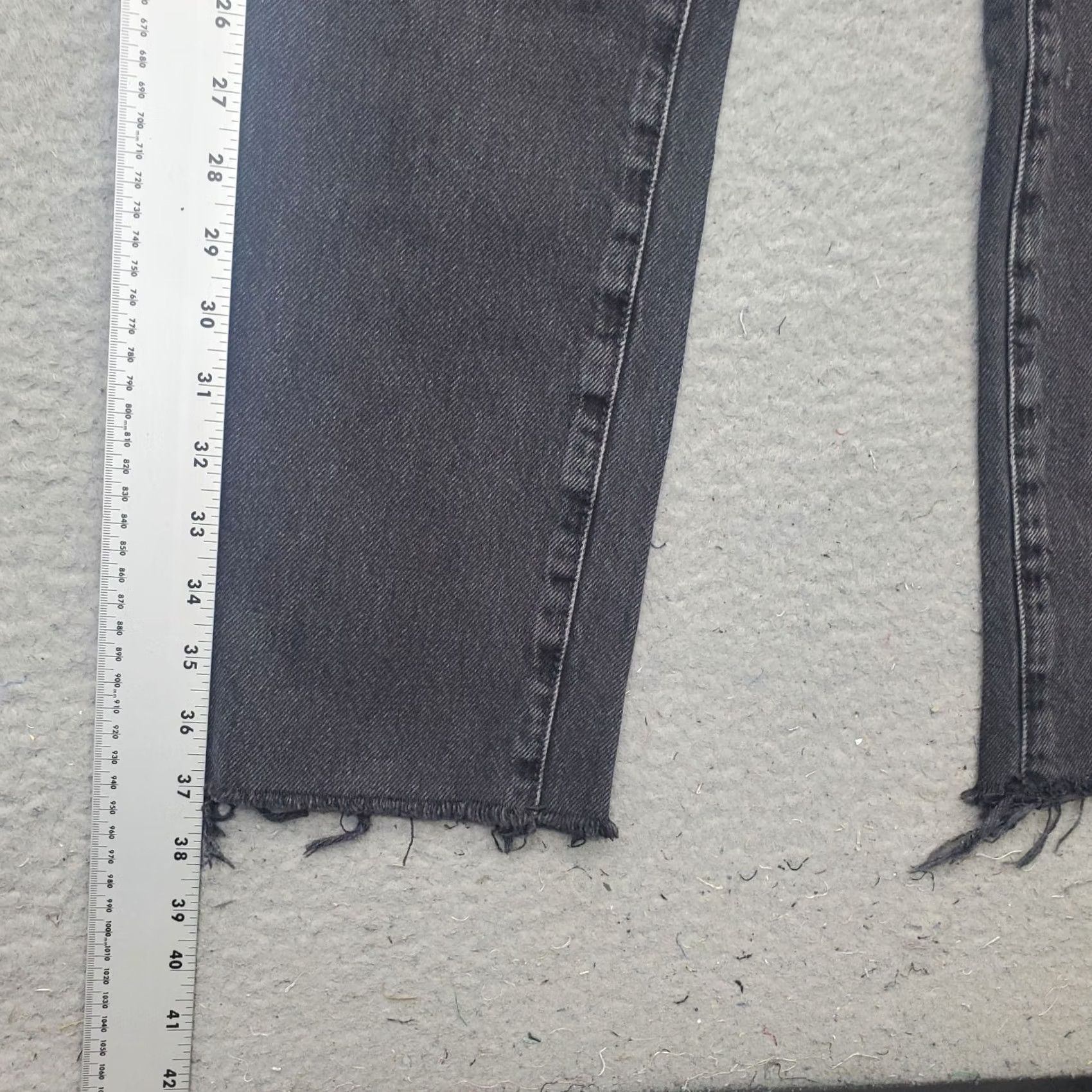 Garage VINTAGE Garage Jeans Womens 0 Black Denim Distressed Frayed Hem Straight Leg Size 25" / US 0 / IT 36 - 3 Thumbnail