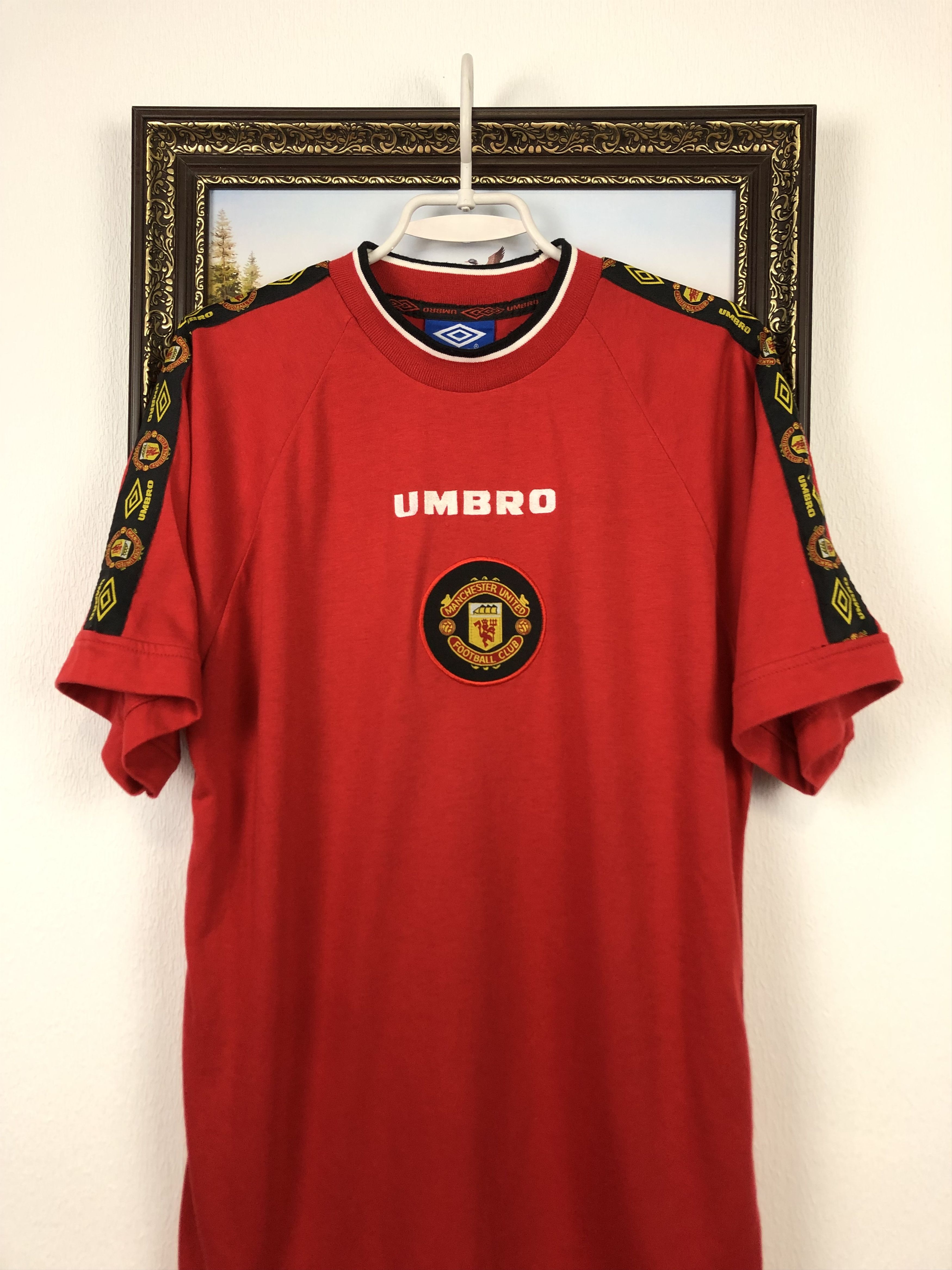 Vintage Vintage Manchester United Football Shirt Train Soccer Jersey Size US S / EU 44-46 / 1 - 2 Thumbnail