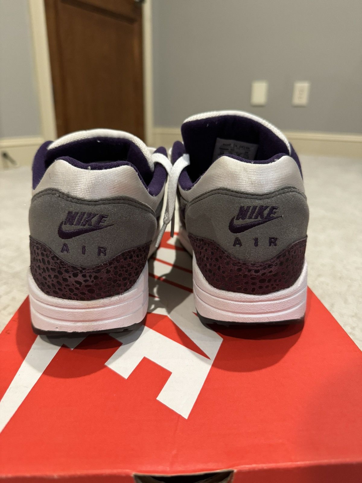 Nike Air Max Safari Grand Purple sz US Mens