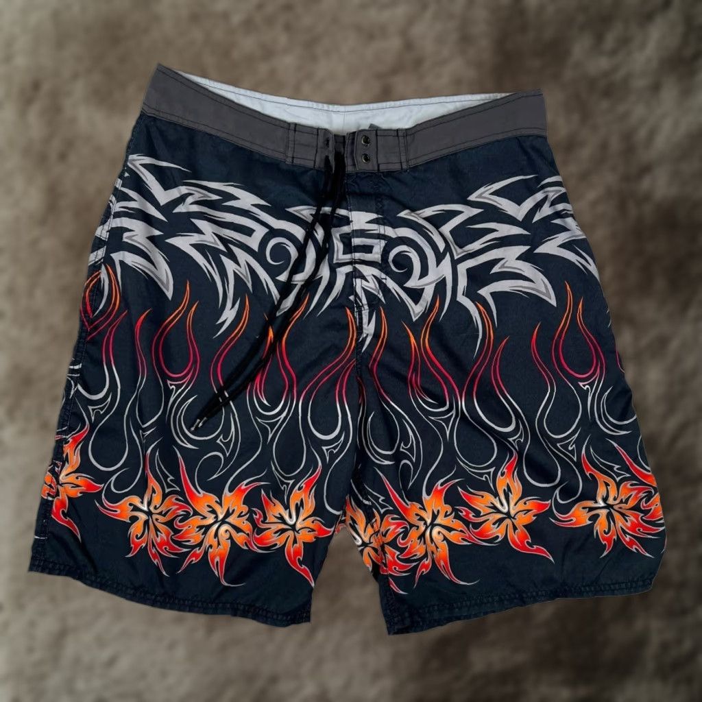 Ocean Pacific VINTAGE OP Ocean Pacific Board Shorts Mens 36 Black Tribal Flame Surf Beach Y2K Size US 36 / EU 52 - 1 Thumbnail