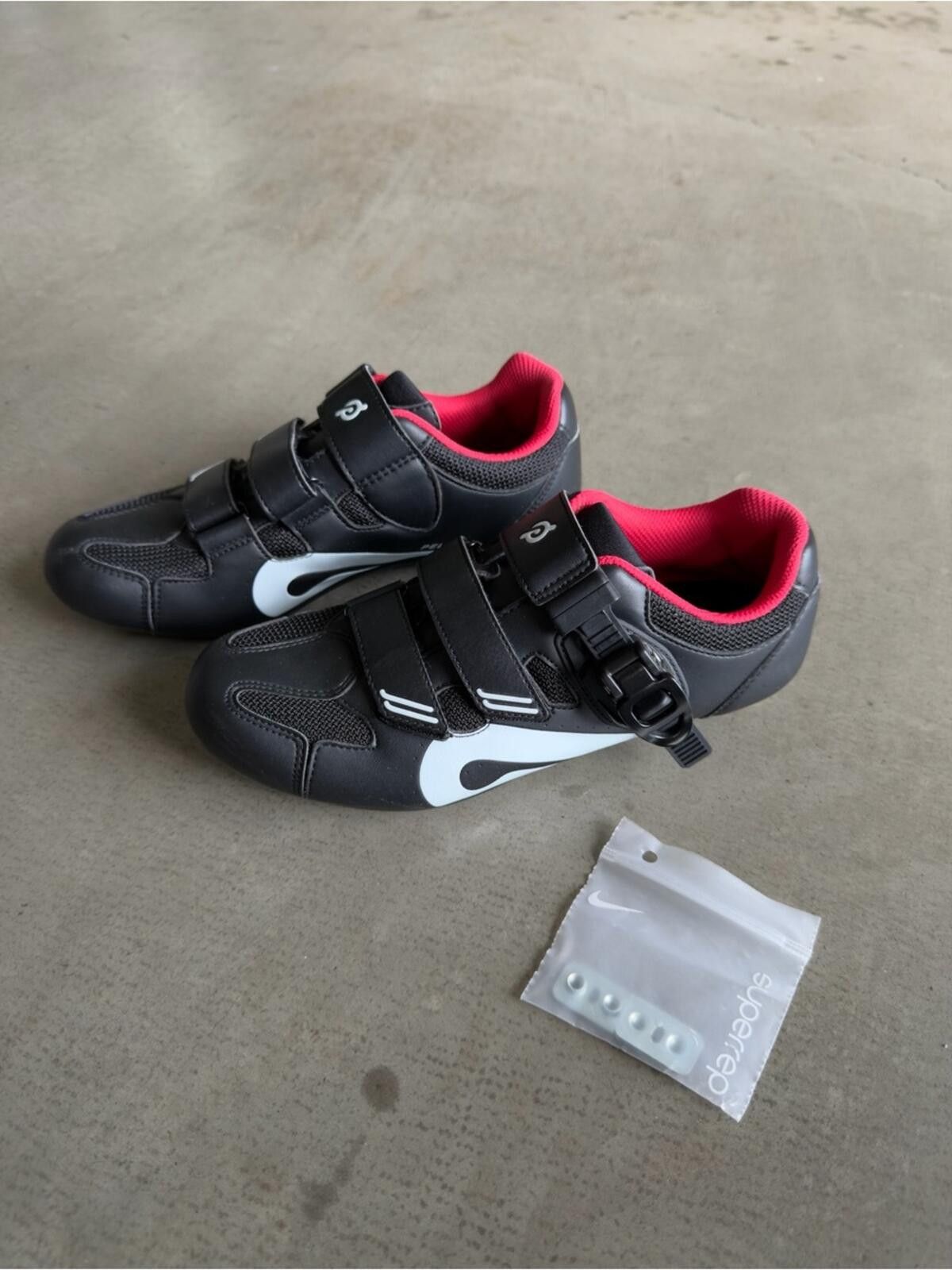 Peloton Peloton Cycling Shoes / EU 39 / Black Size US 8 / IT 38 - 1 Thumbnail