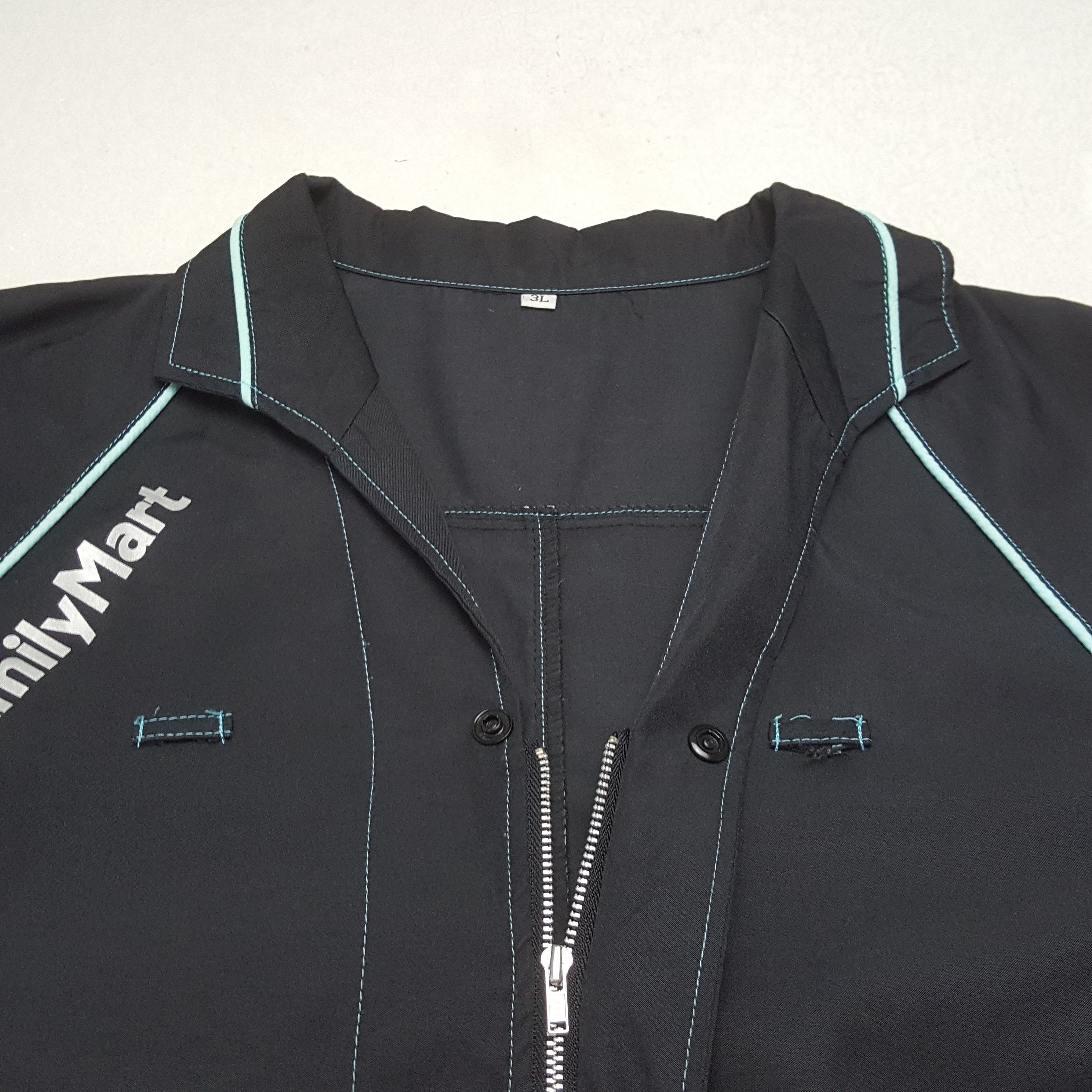 Vintage Family Mart Japanese Brand Workwear Jacket C299N65 Size US L / EU 52-54 / 3 - 6 Thumbnail