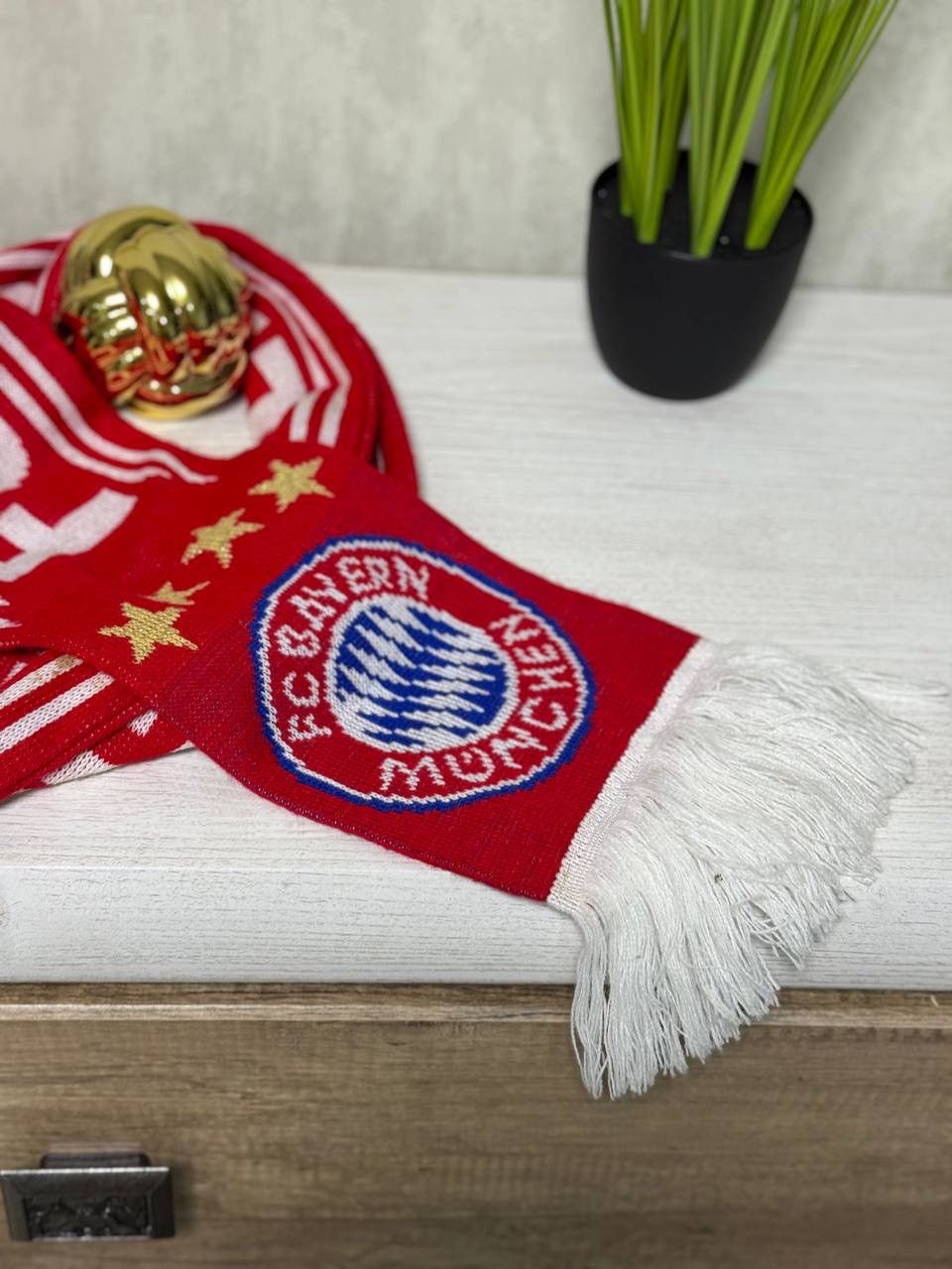Issey Miyake VTG Scarf FC Bayern Munchen Football Fun Ultrass Hype Trend Size ONE SIZE - 2 Thumbnail