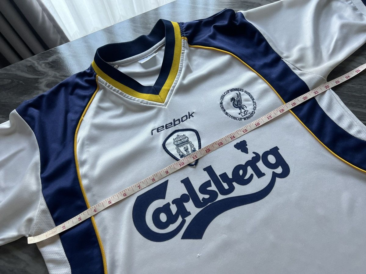 Vintage Liverpool : Reebok Soccer Away 2001 - 2003 Size US L / EU 52-54 / 3 - 13 Thumbnail