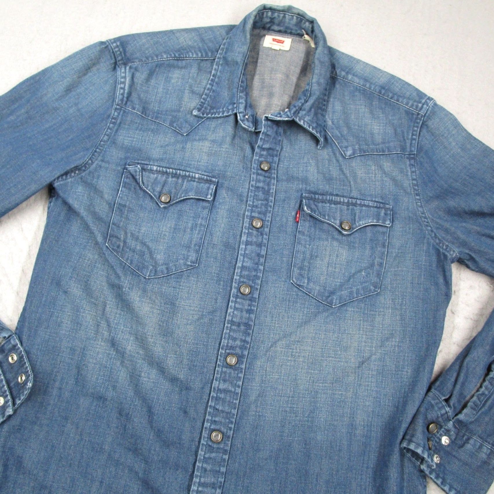Levi's Levi's Denim Western Shirt Medium Wash Regular Long Sleeve Snap Front 66986-0017 M Mens Blue Casual Pockets Button-Up Western Style Collared Size US M / EU 48-50 / 2 - 2 Thumbnail