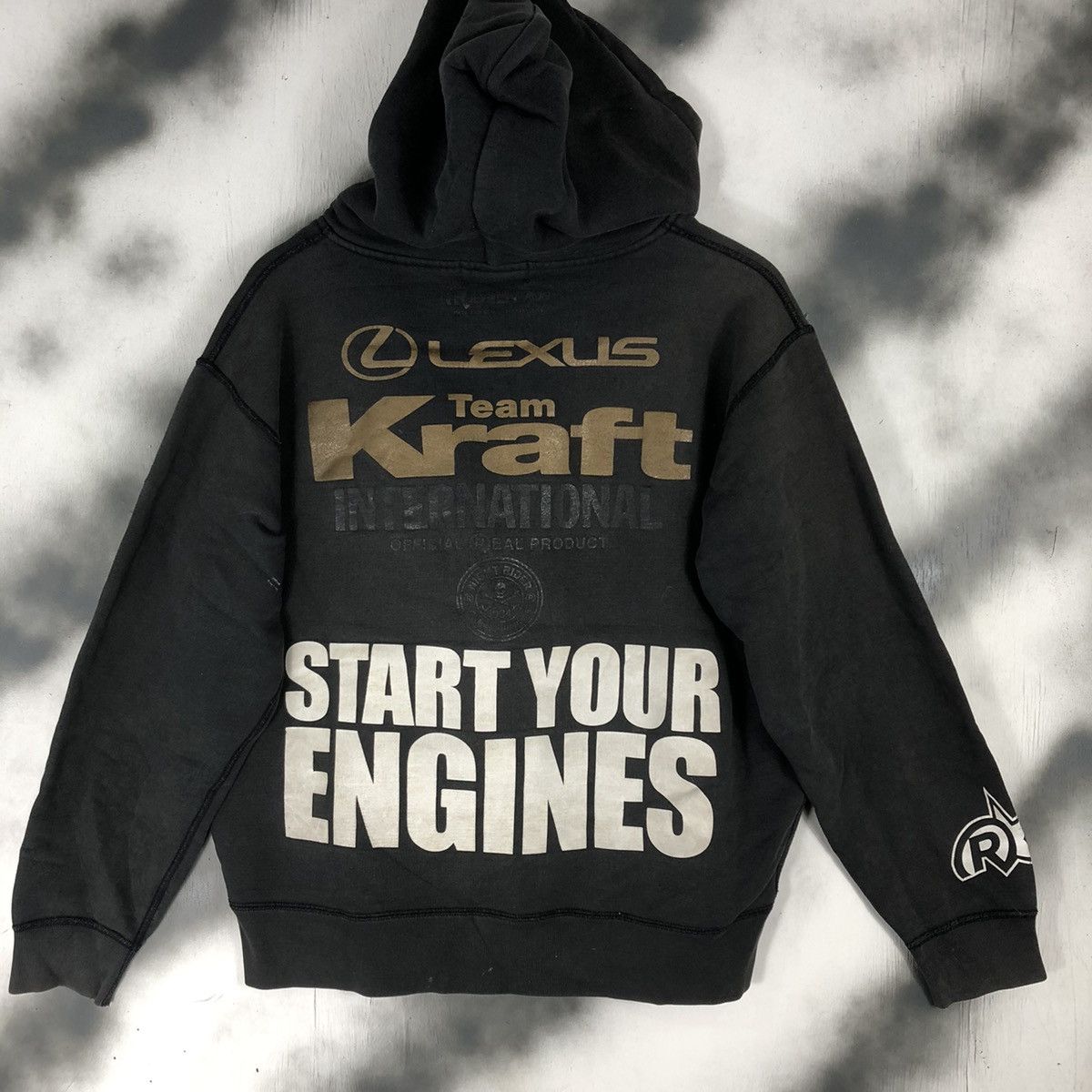 Other LEXUS 2000’s Big Logo Sunfaded Hooded Size US L / EU 52-54 / 3 - 1 Thumbnail