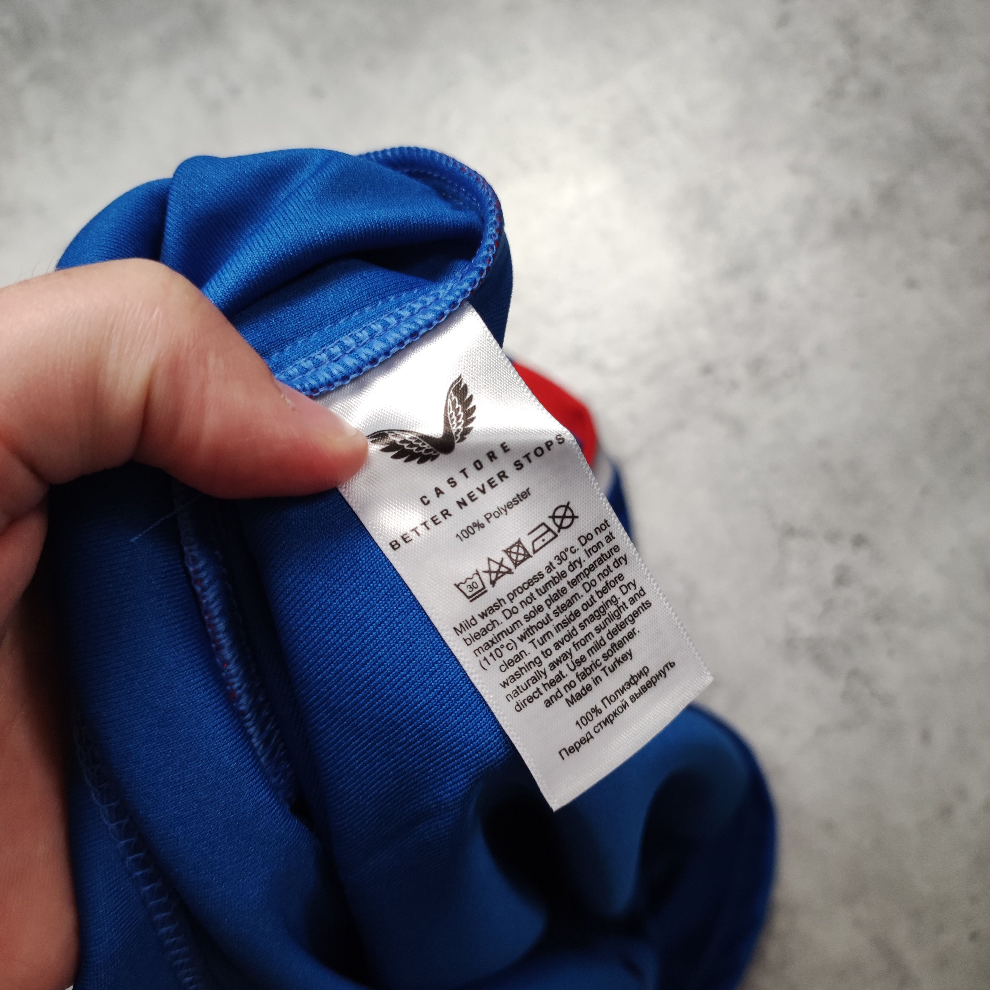 Vintage Glasgow Rangers Football 2023 Castore Home Jersey Size US L / EU 52-54 / 3 - 9 Thumbnail