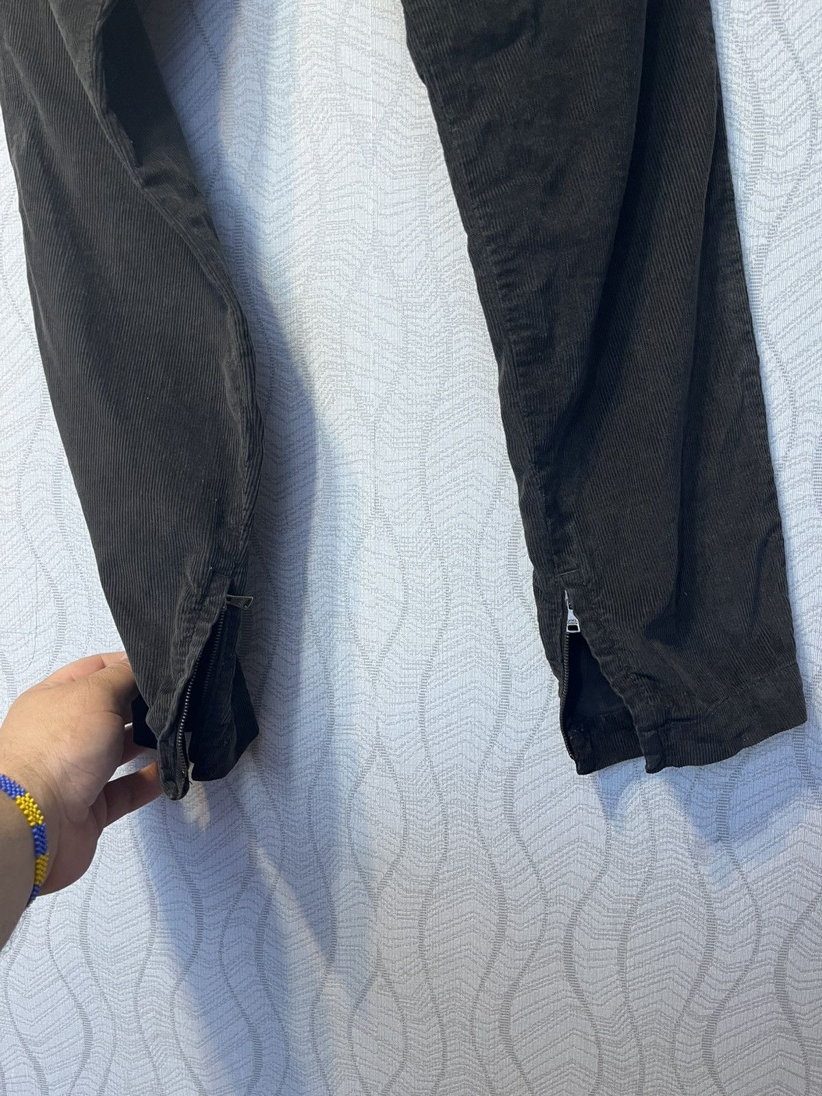 Dolce & Gabbana × Vintage Dolce & Gabbana Vintage Velvet Zipped Up Pants Italy Made XS Size US 29 - 4 Thumbnail