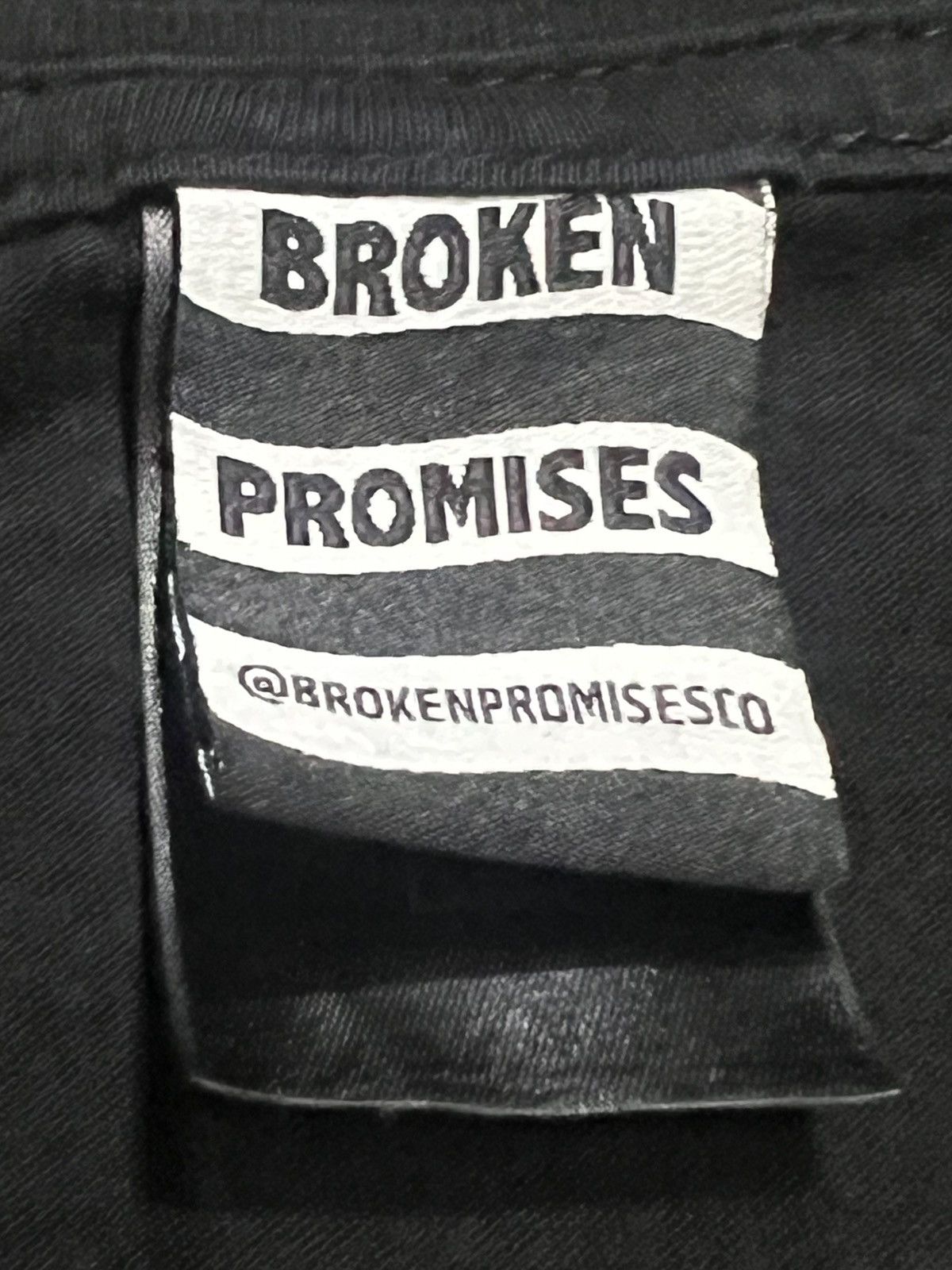 Broken Promises Co. Broken Promises Co. Forever means nothing tee print Size US L / EU 52-54 / 3 - 5 Thumbnail