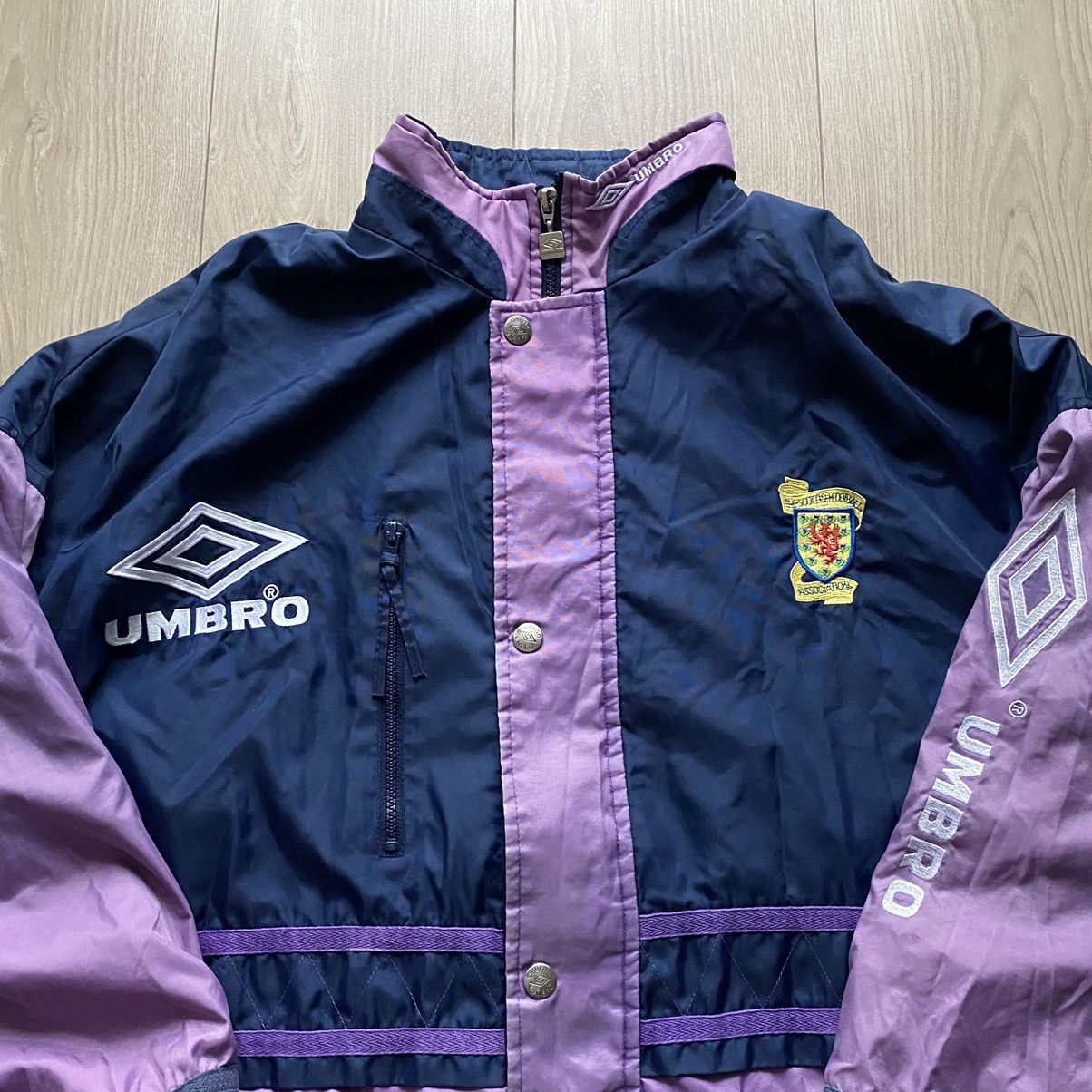 Umbro 90s Scotland Umbro Logo Bench Coat Jacket Size US M / EU 48-50 / 2 - 2 Thumbnail