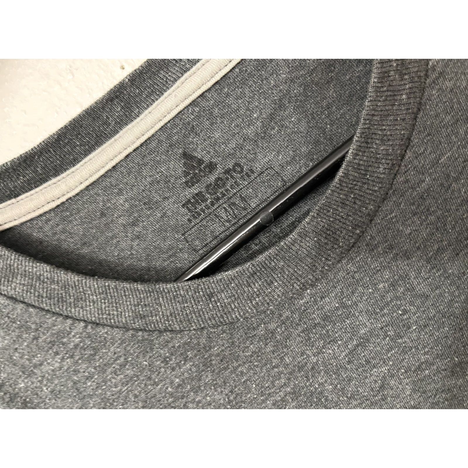 Adidas Adidas The Go-To Tee Shirt Gray Camo Logo Short Sleeve Medium Mens Size US M / EU 48-50 / 2 - 4 Thumbnail