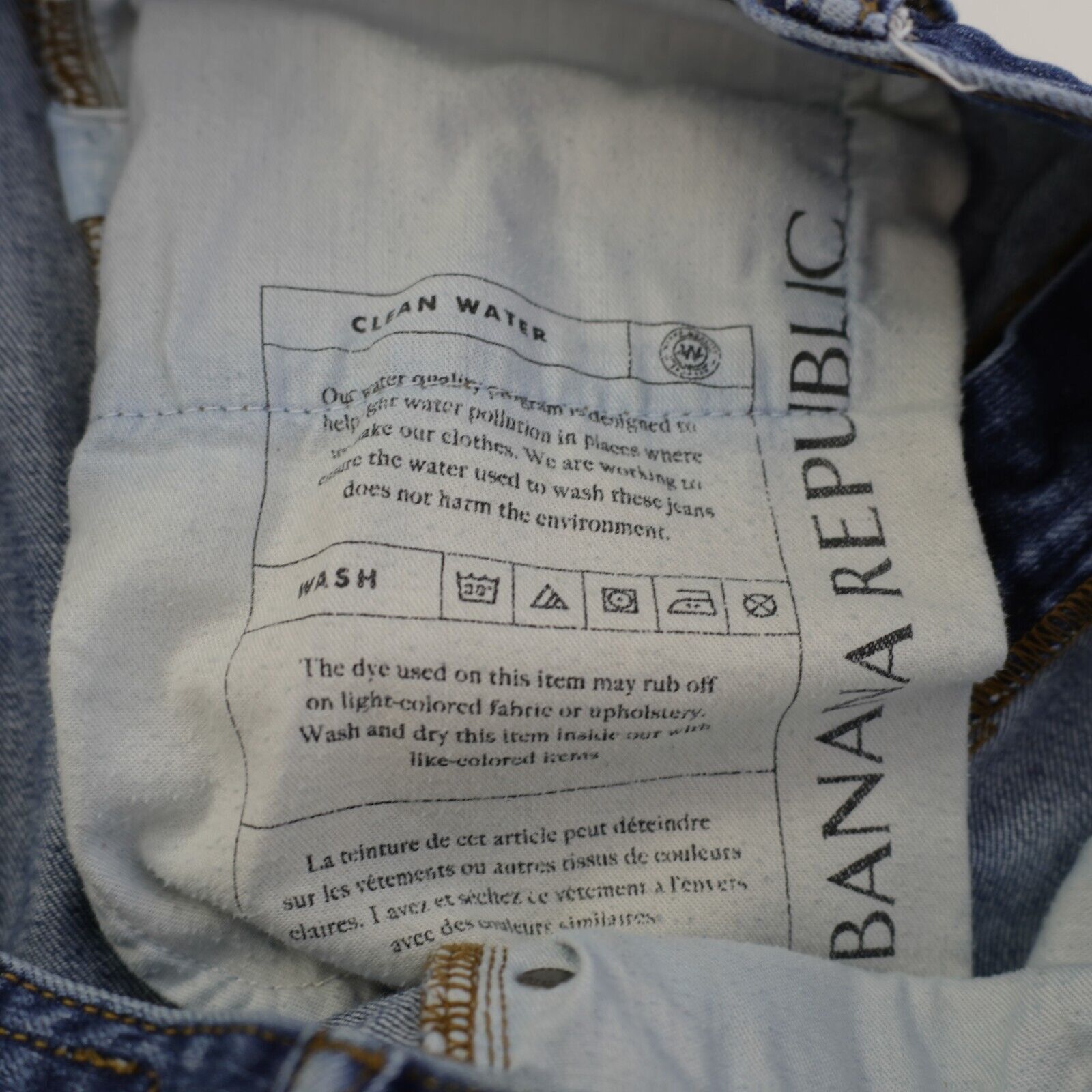 Banana Republic Banana Republic Straight Blue Stone Wash Whiskering Mid Rise Size US 33 - 8 Thumbnail