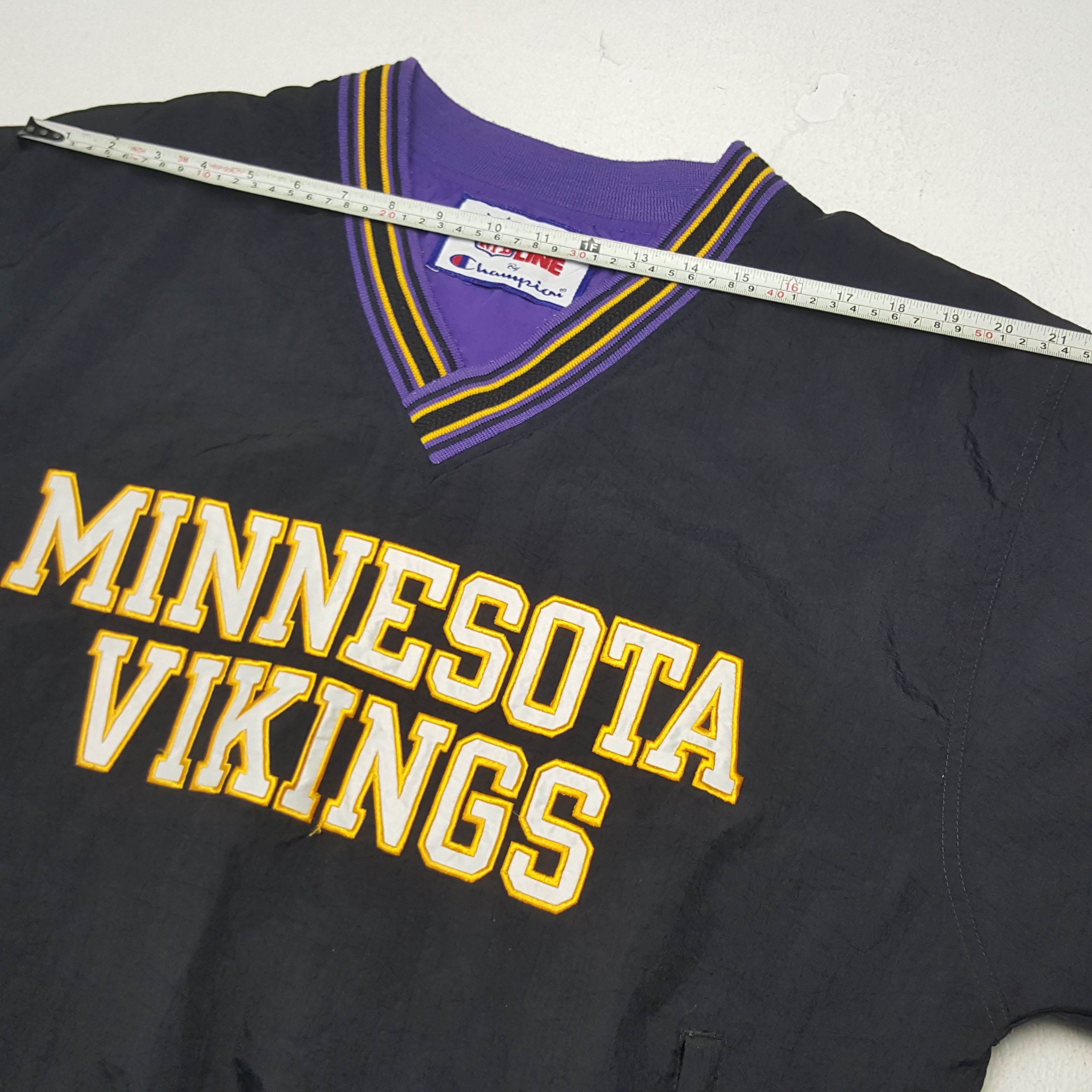 Champion × NFL × Vintage Vintage Minnesota Vikings American Football Team Sweatshirt Size US XL / EU 56 / 4 - 6 Thumbnail