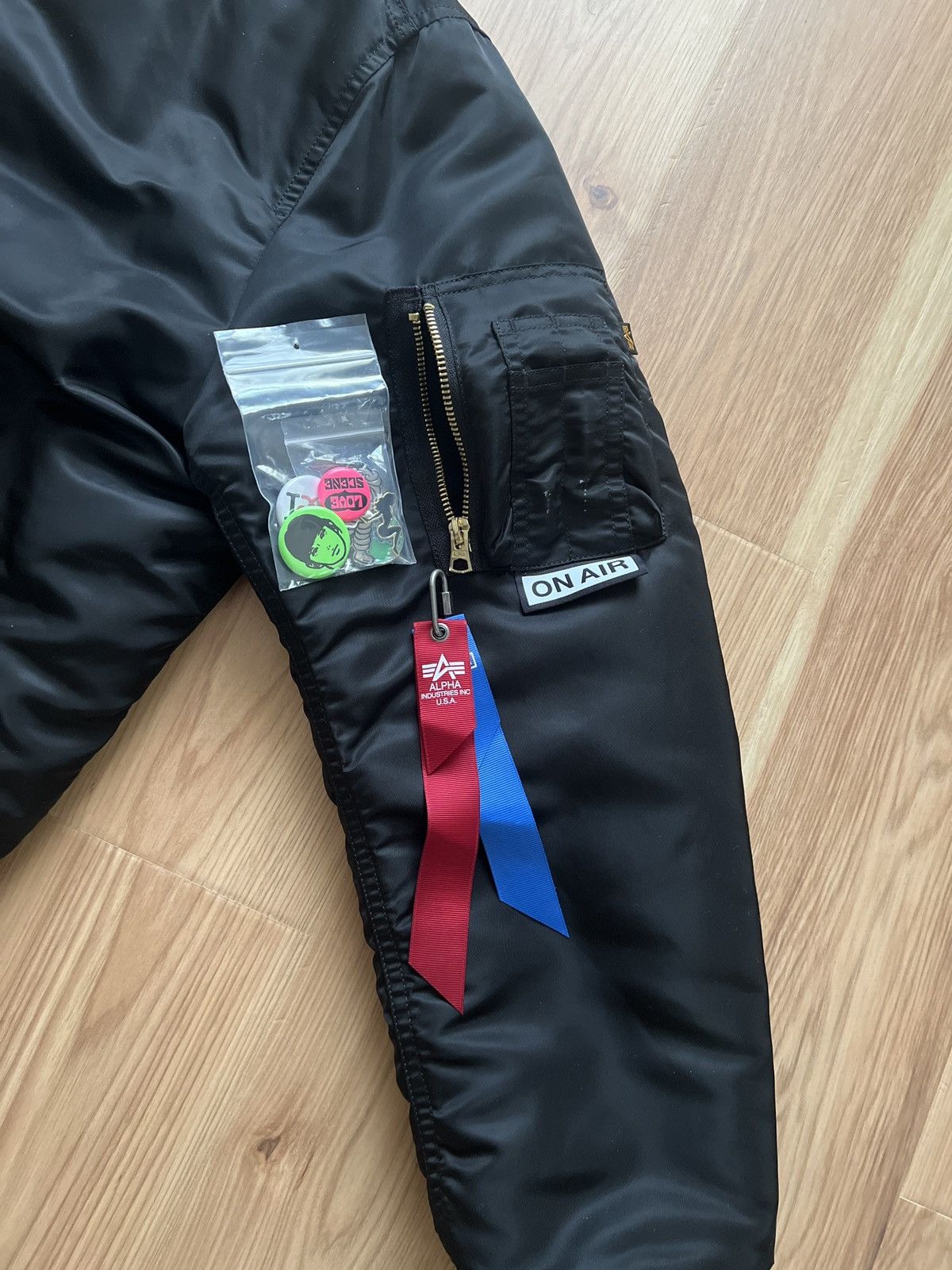 Alpha Industries ON-AIR x Alpha industries Collaboration Bomber reversible Size US S / EU 44-46 / 1 - 6 Thumbnail