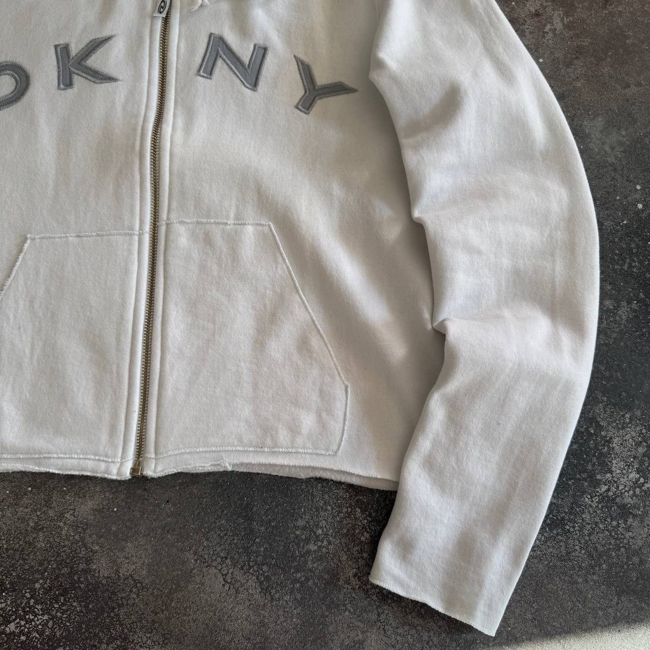 DKNY DKNY Y2K Vintage Big Logo Zip Hoodie Size M / US 6-8 / IT 42-44 - 9 Thumbnail