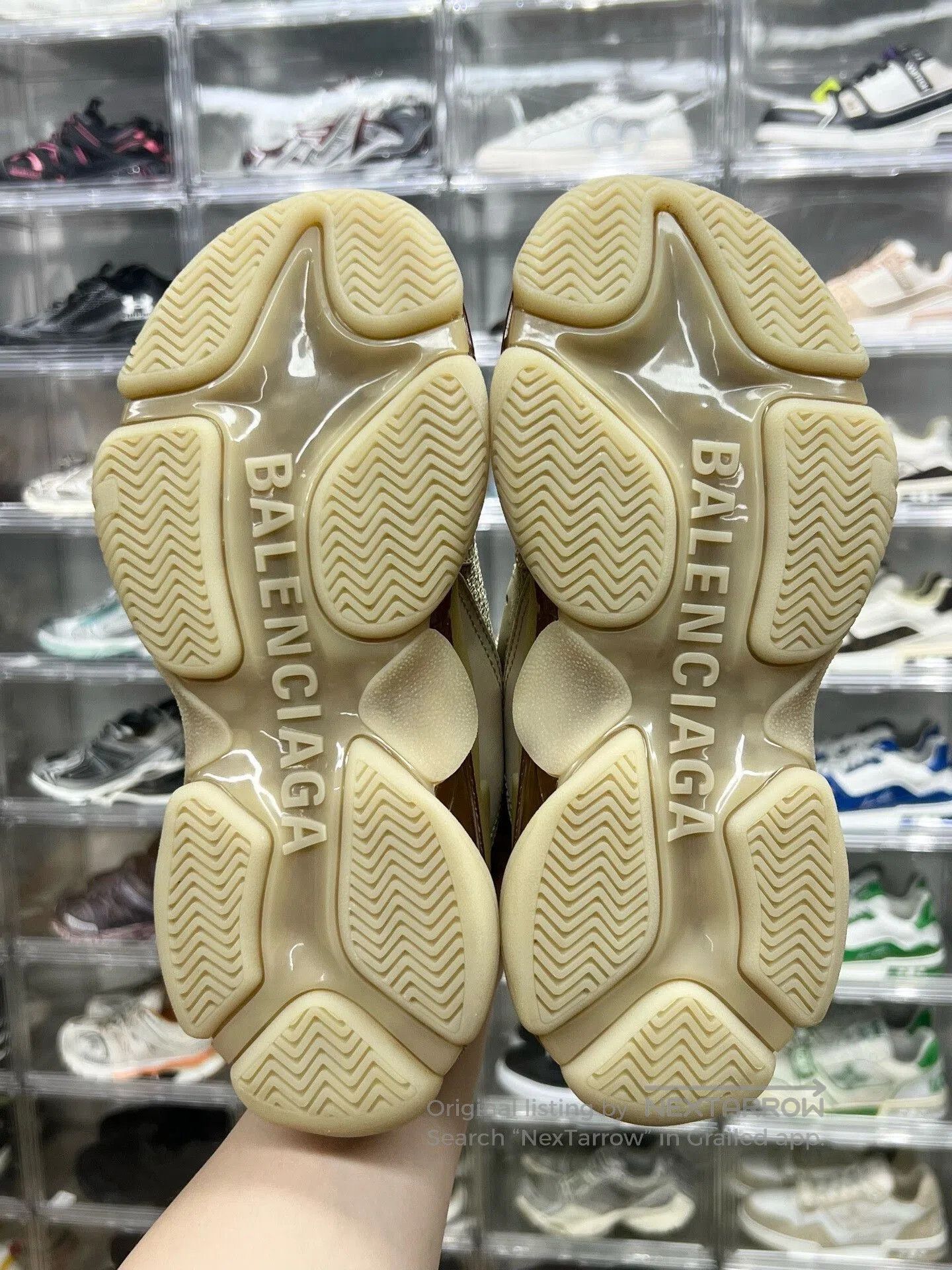 Balenciaga Balenciaga Triple S Sneakers in Beige. Size US 6 / EU 39 - 8 Thumbnail