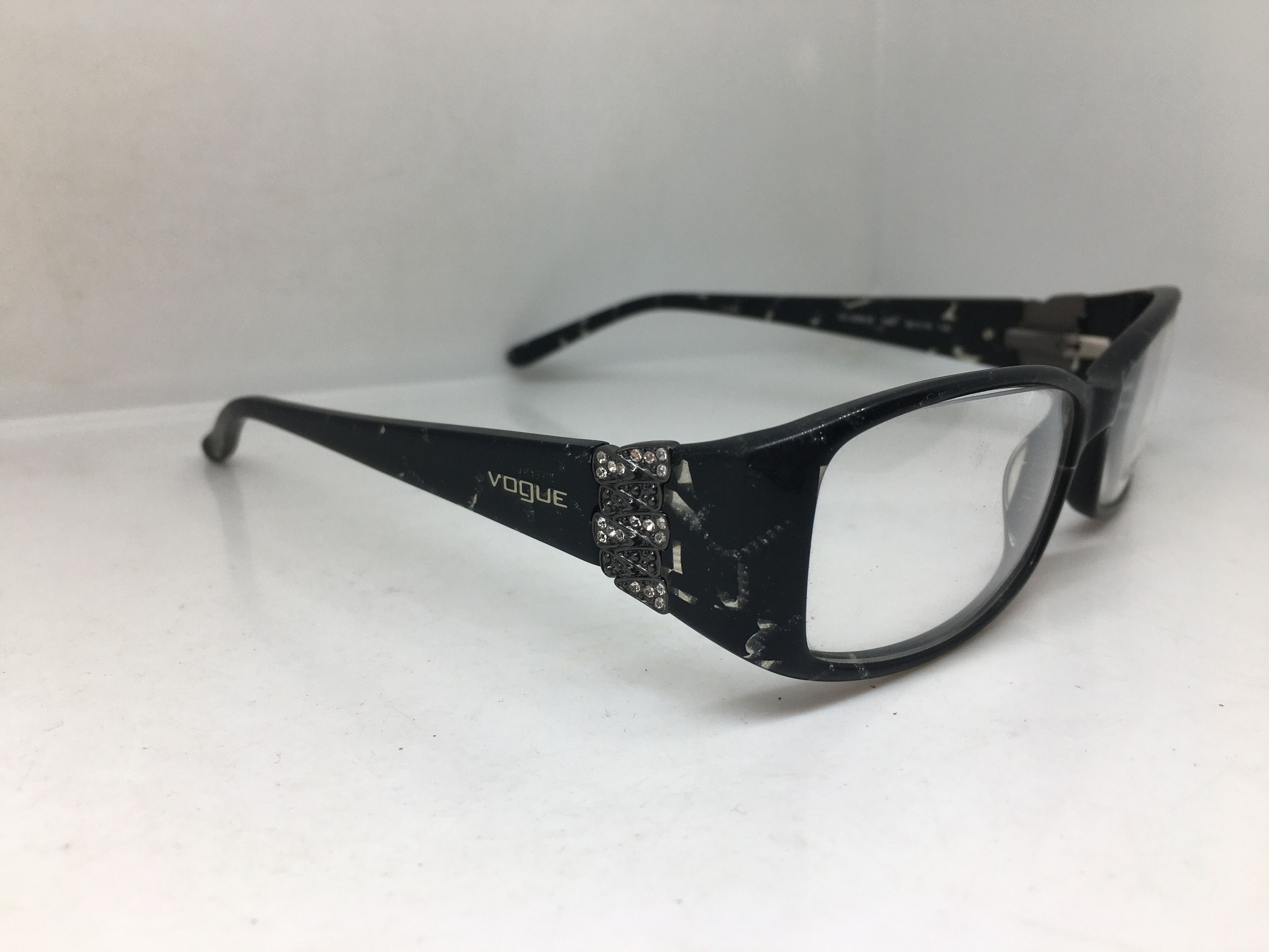 Vogue Vintage Vogue VO2595-B RX Eyeglasses Frame Size ONE SIZE - 1 Thumbnail