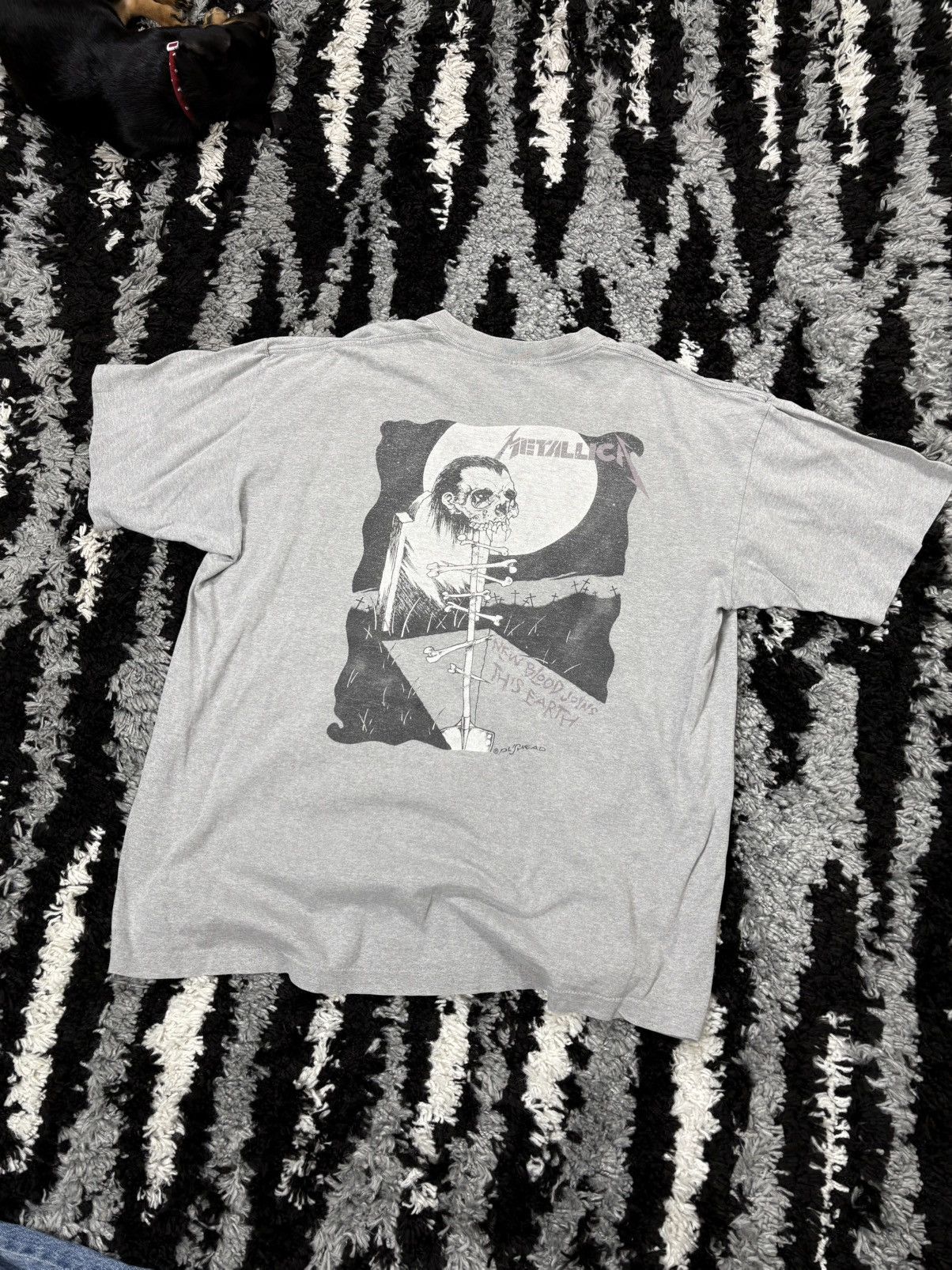 Giant 1994 Metallica my body lie but still I roam gravedigger tee Size US XXL / EU 58 / 5 - 2 Thumbnail