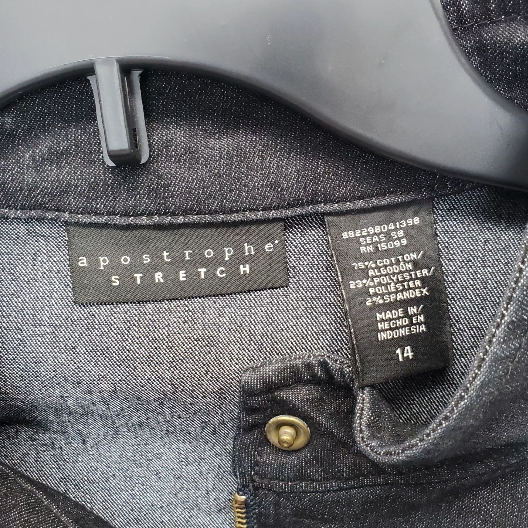 Denime Apostrophe Paris Denim Jacket Women’s 14 Black Cotton Stretch Pocket Zipper EUC Jacket Size XL / US 12-14 / IT 48-50 - 6 Thumbnail