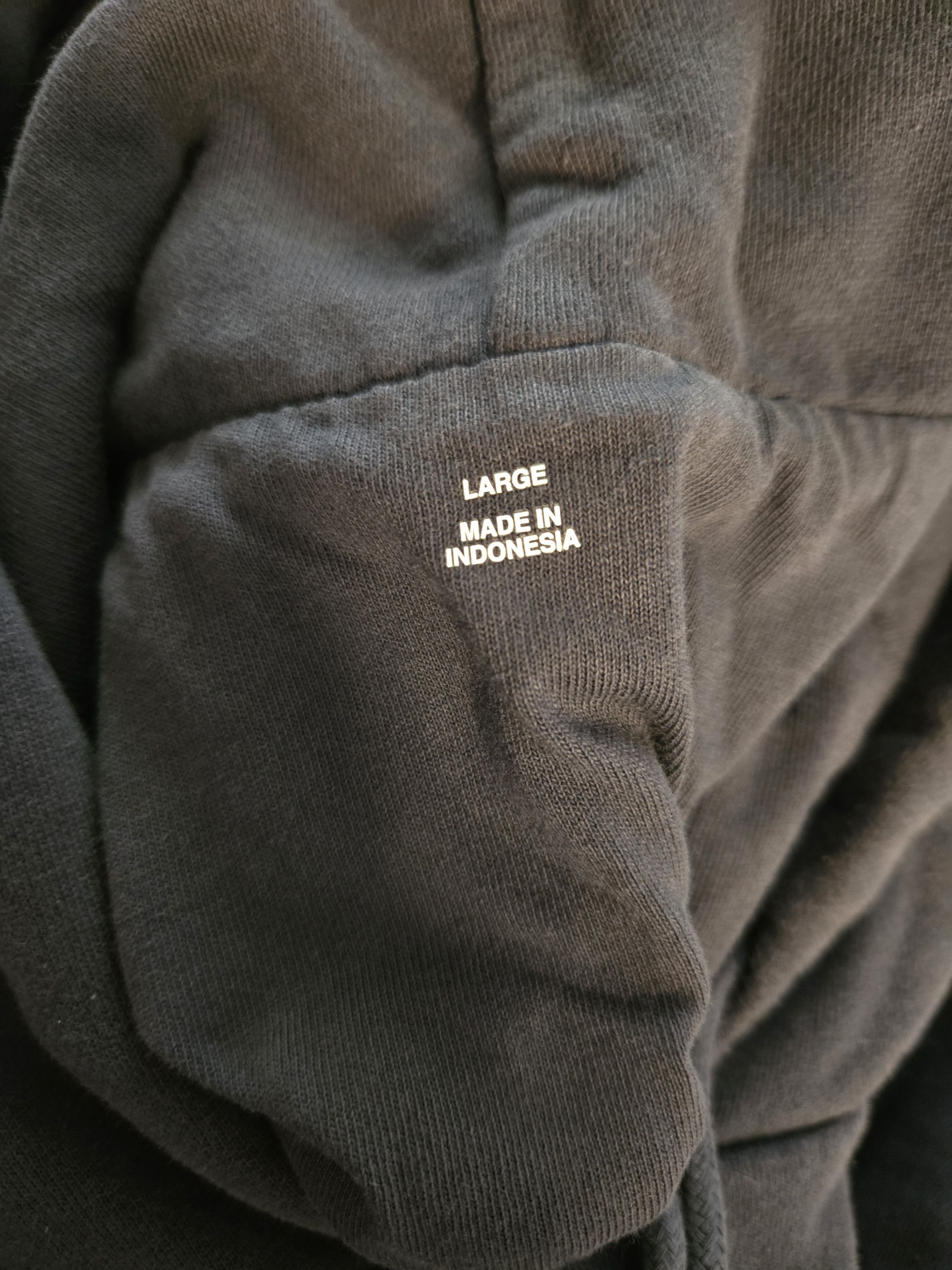 Gap × Yeezy Yeezy gap oversized pullover hoodie size large tapestry navy Size US L / EU 52-54 / 3 - 3 Thumbnail