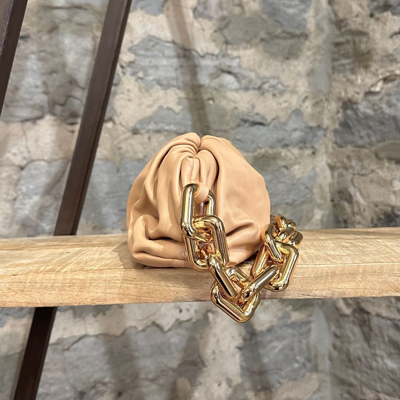 Bottega Veneta Bottega Veneta Light Brown Leather The Chain Pouch Clutch Size ONE SIZE - 7 Thumbnail