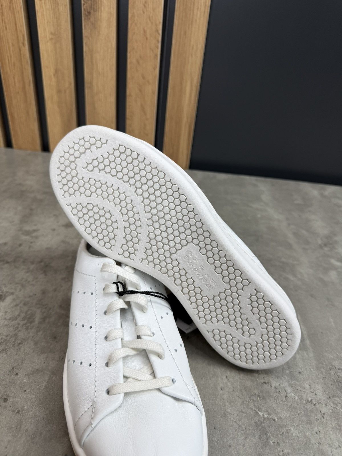 Y-3 Adidas Y-3 Stan Smith White 37 1/3 Size US 6.5 / IT 36.5 - 9 Thumbnail