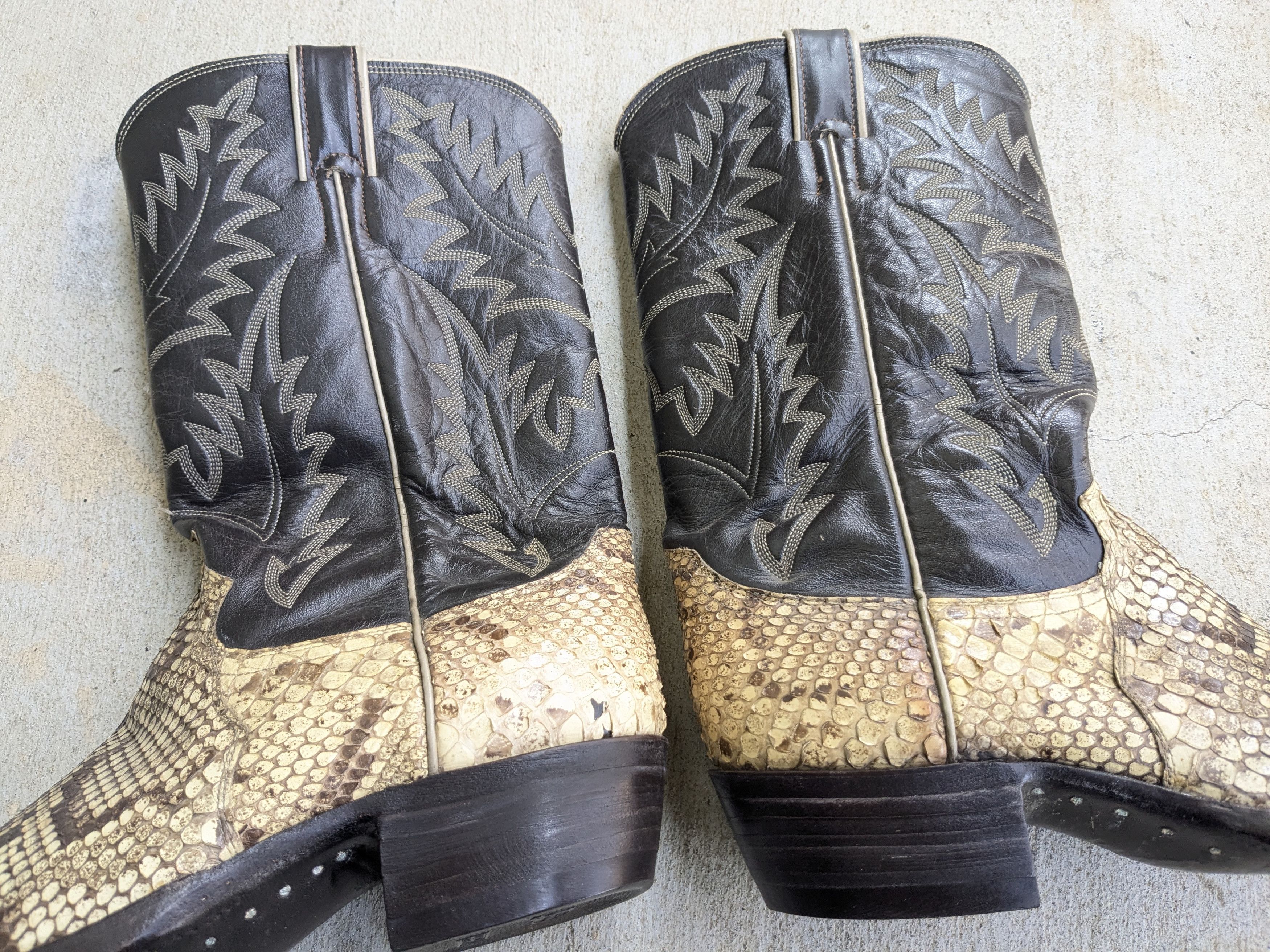 Justin Boots Justin Cowboy Boots Snakeskin Brown 9 D Leather Python Size US 9 / EU 42 - 9 Thumbnail