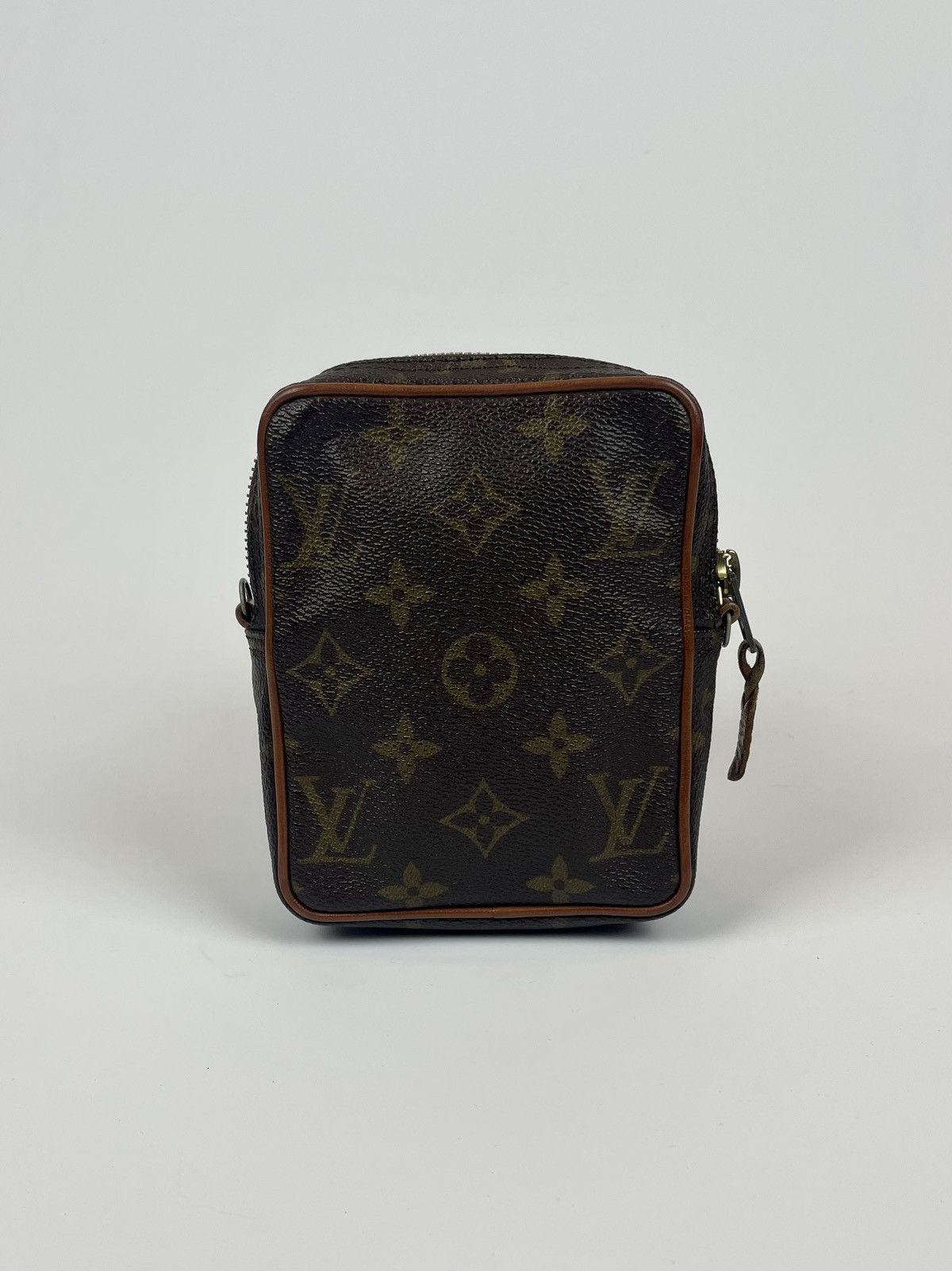 Louis Vuitton Louis Vuitton Danube Size ONE SIZE - 2 Thumbnail