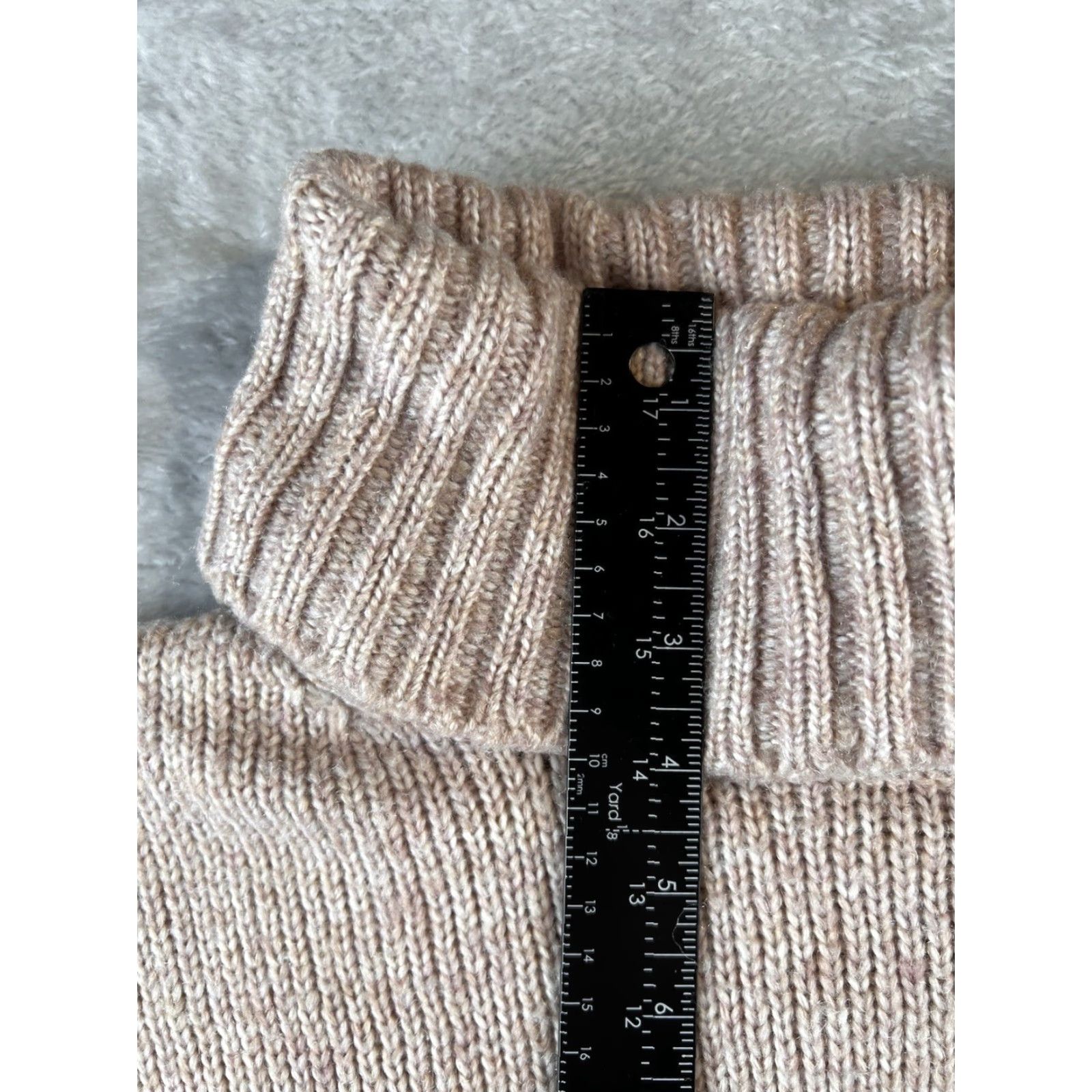 Banana Republic Banana Republic Turtleneck Sweater Womens M Pink Polyester Knit Preppy Size M / US 6-8 / IT 42-44 - 6 Thumbnail