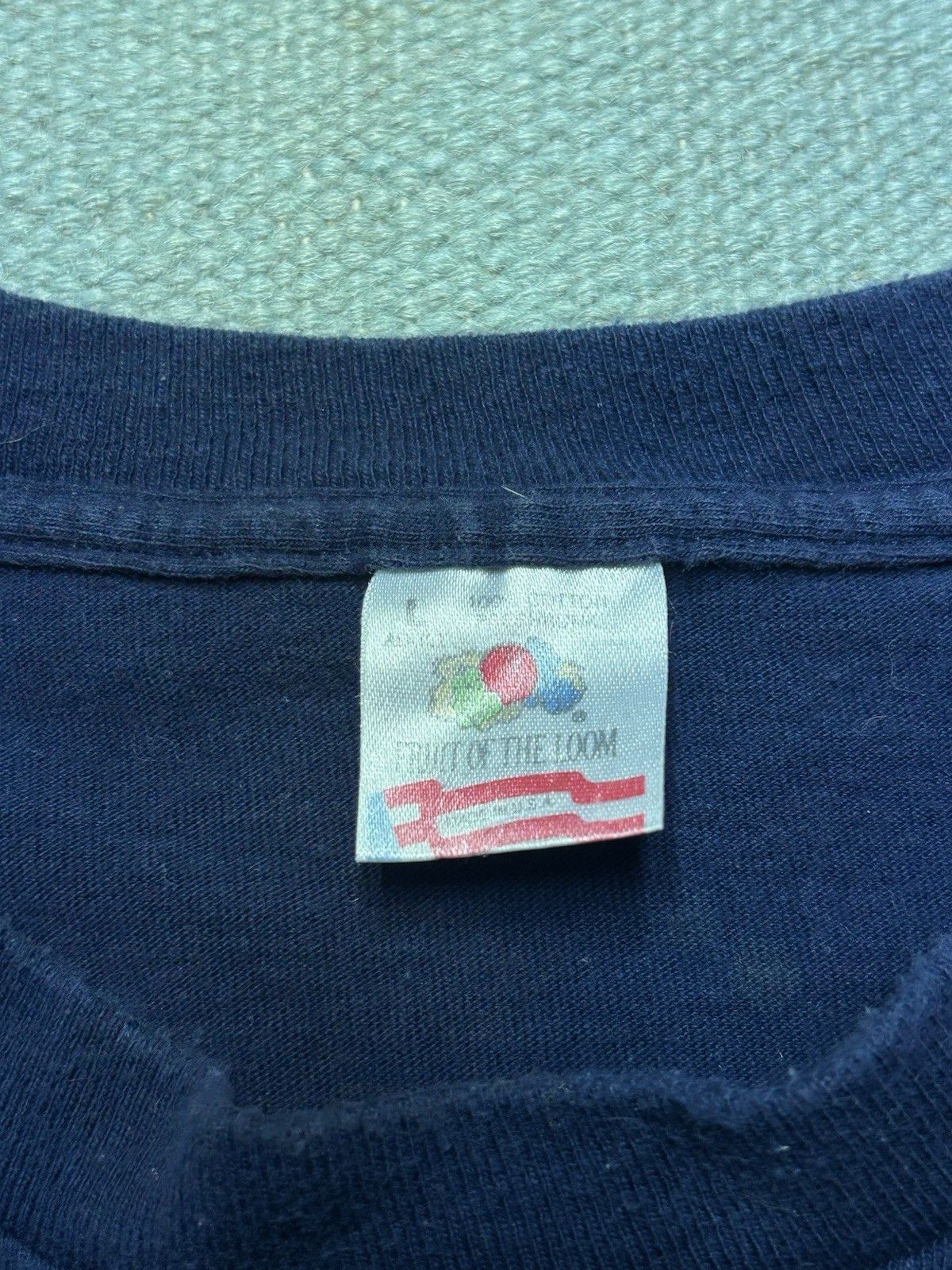Vintage Vtg 90s blank t shirt navy fruit loom cotton single stitch L Size US L / EU 52-54 / 3 - 5 Thumbnail