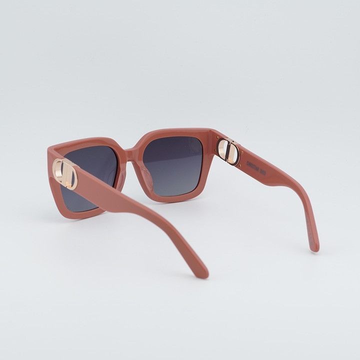 Dior Dior 30MONTAIGNE S8U 40A1 Sunglasses Pink Square Frame Size ONE SIZE - 10 Thumbnail