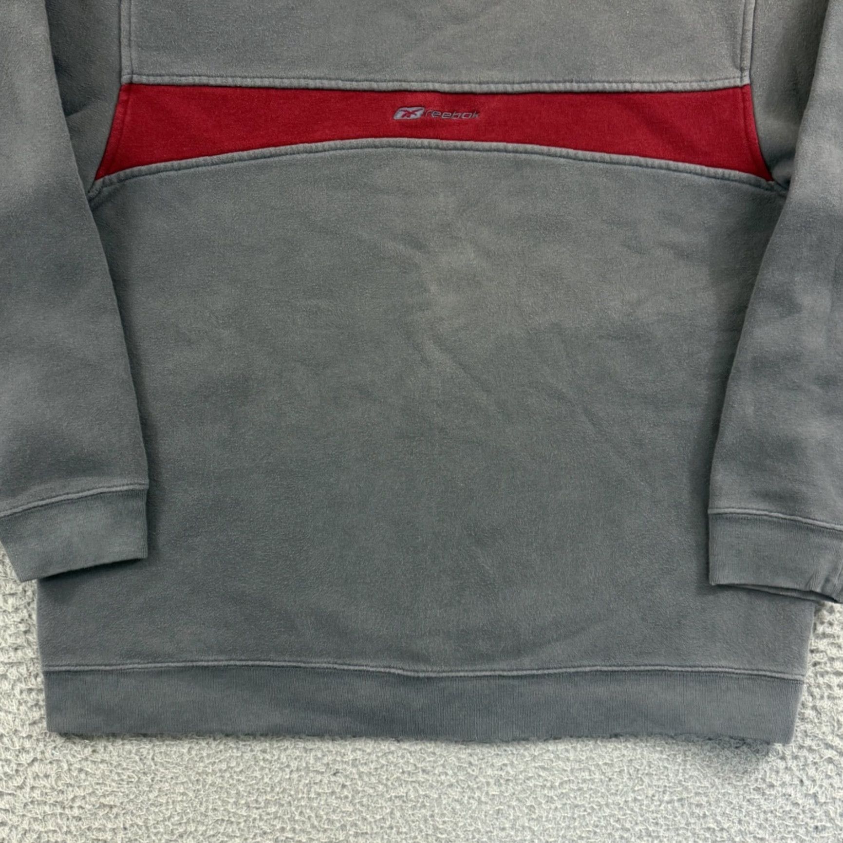 Reebok VINTAGE Reebok Sweatshirt Mens Medium Gray Logo Pullover Hooded Pockets Crew Neck 90s Retro Sports Size US M / EU 48-50 / 2 - 2 Thumbnail