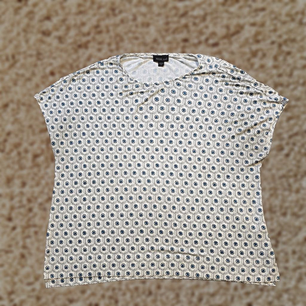 J. Jill J. Jill Wearever Top Shirt Womens Medium White Blue Geometric Stretchy Casual Shirt Size M / US 6-8 / IT 42-44 - 1 Thumbnail