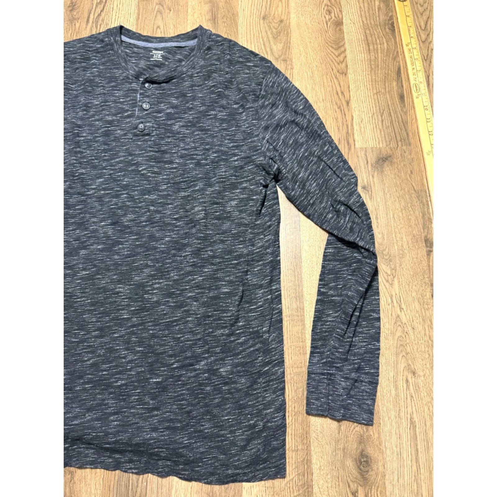 Old Navy Old Navy Shirt Mens Large Black White Long Sleeve 1/4 Buttons T-Shirt Cotton Buttoned Regular Fit Vintage: No Size US L / EU 52-54 / 3 - 4 Thumbnail