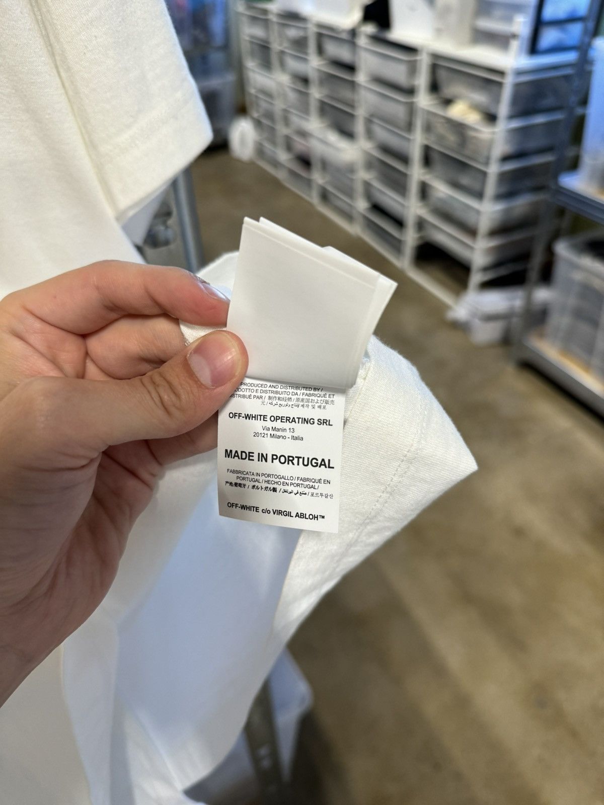 Off-White Airport Tape Arrow T-shirt NEW 500$ retail