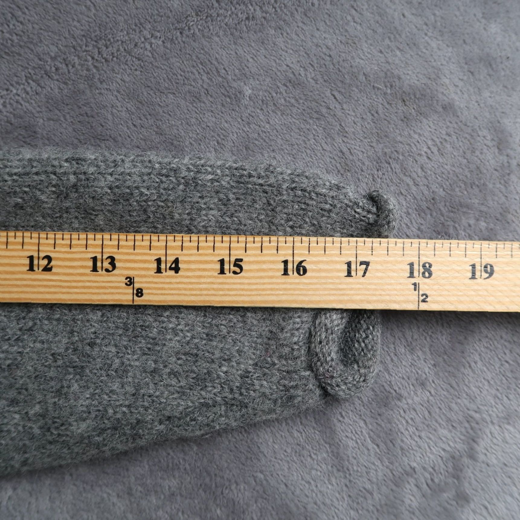 Eddie Bauer VINTAGE Eddie Bauer Sweater Womens S Gray Wool Cardigan Fair Isle Rabbit 90s Size S / US 4 / IT 40 - 7 Thumbnail