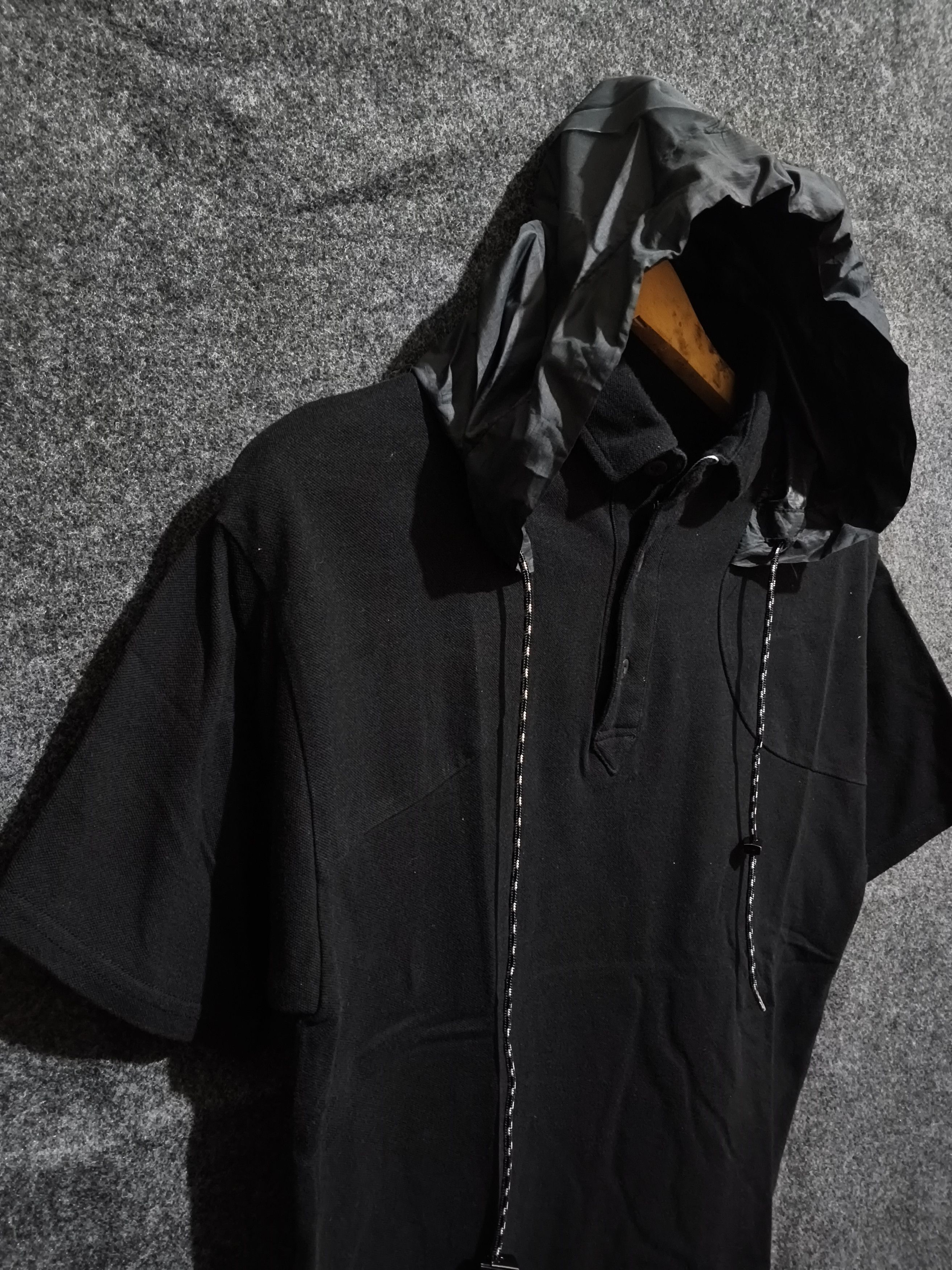 Yoshio Kubo 💥ARCHIVE💥 Yoshio Kubo SS09 Black Hooded Polo Shirt Size US XS / EU 42 / 0 - 4 Thumbnail