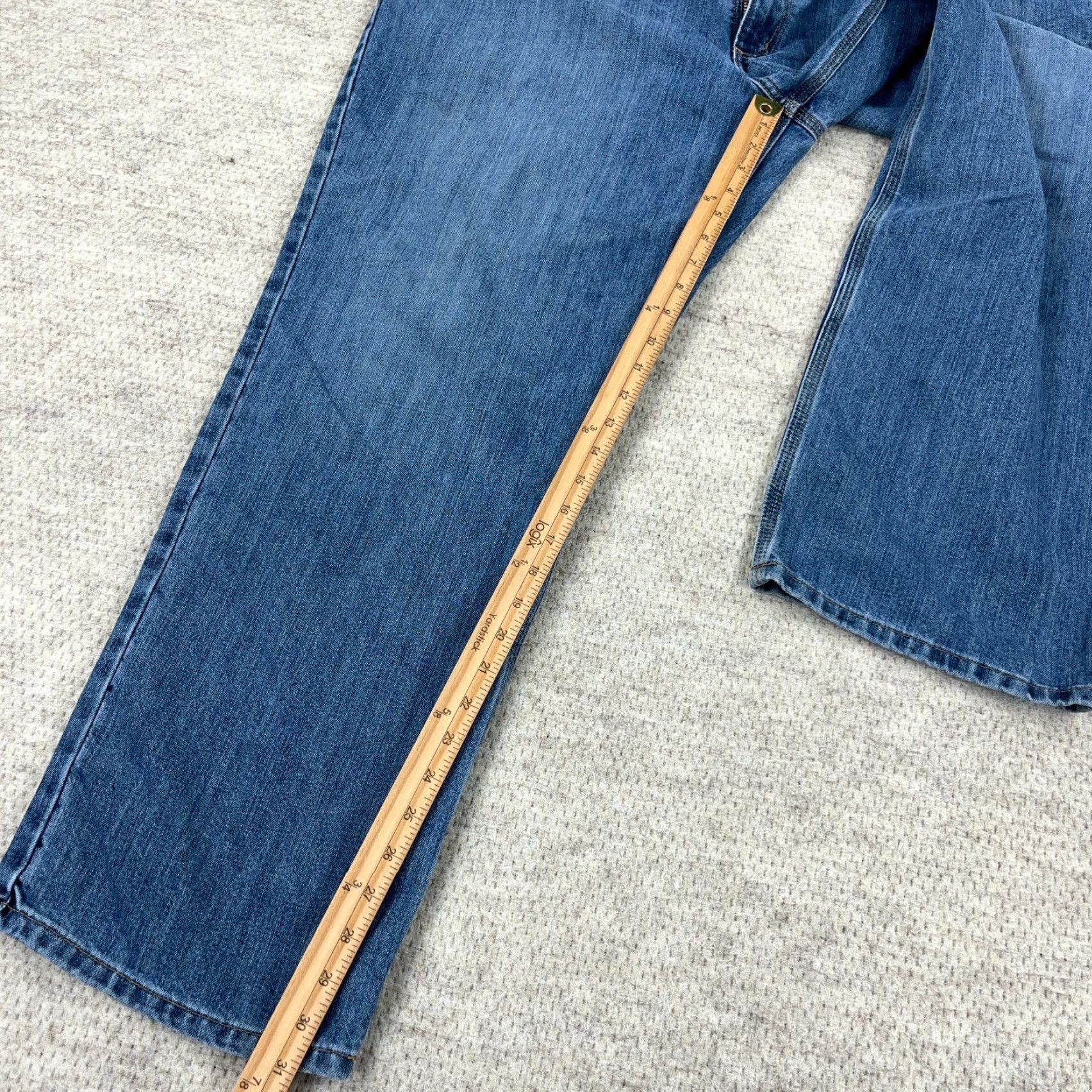 Carhartt Carhartt Jeans Men 44x32 Relaxed Fit Straight Leg Medium Wash Blue 5-Pocket Denim Work Wear Baggy Mens Size US 44 / EU 60 - 7 Thumbnail