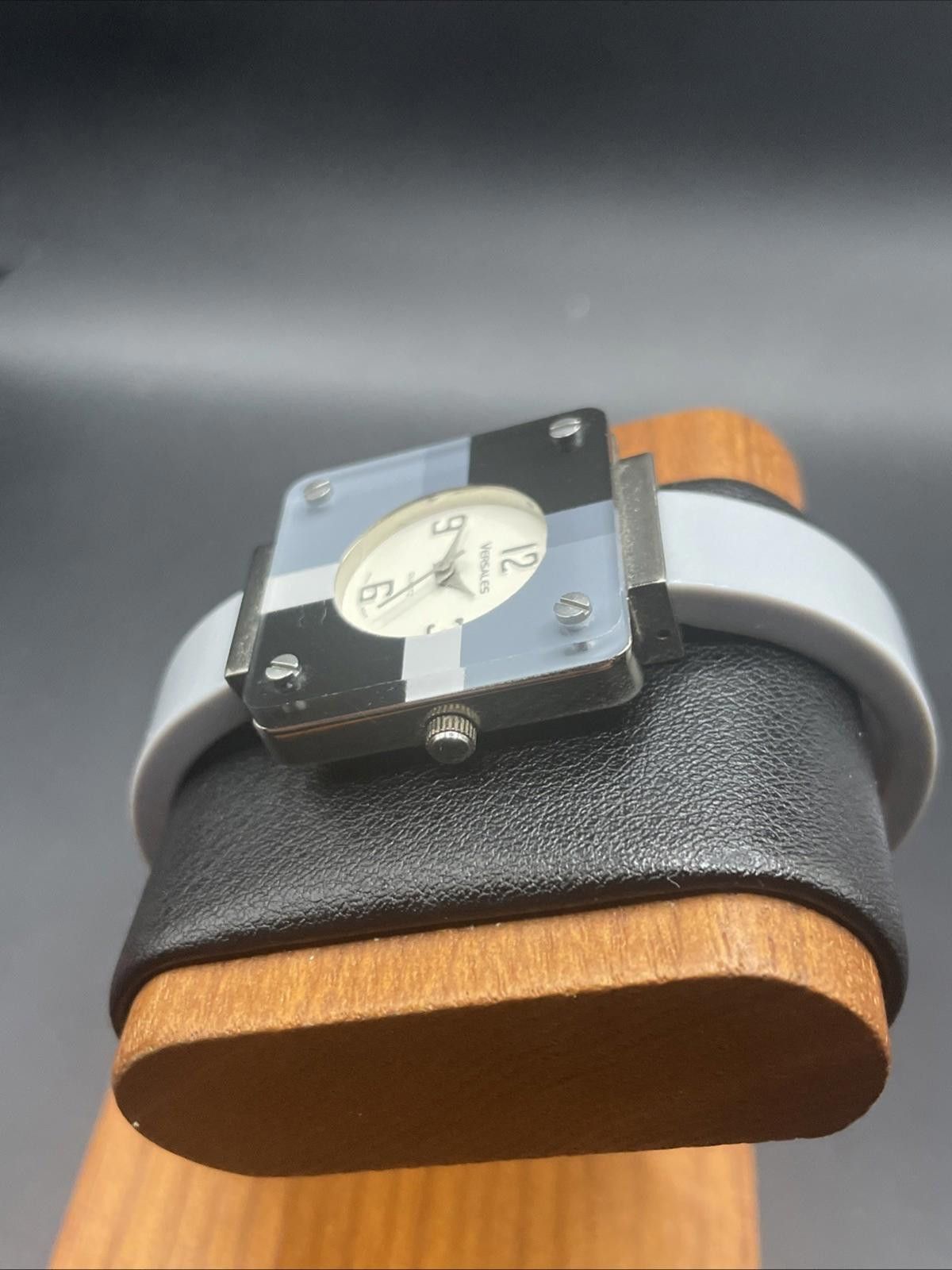 Versace Versales Women's Box Bangle Quartz Watch New Battery Size ONE SIZE - 2 Thumbnail